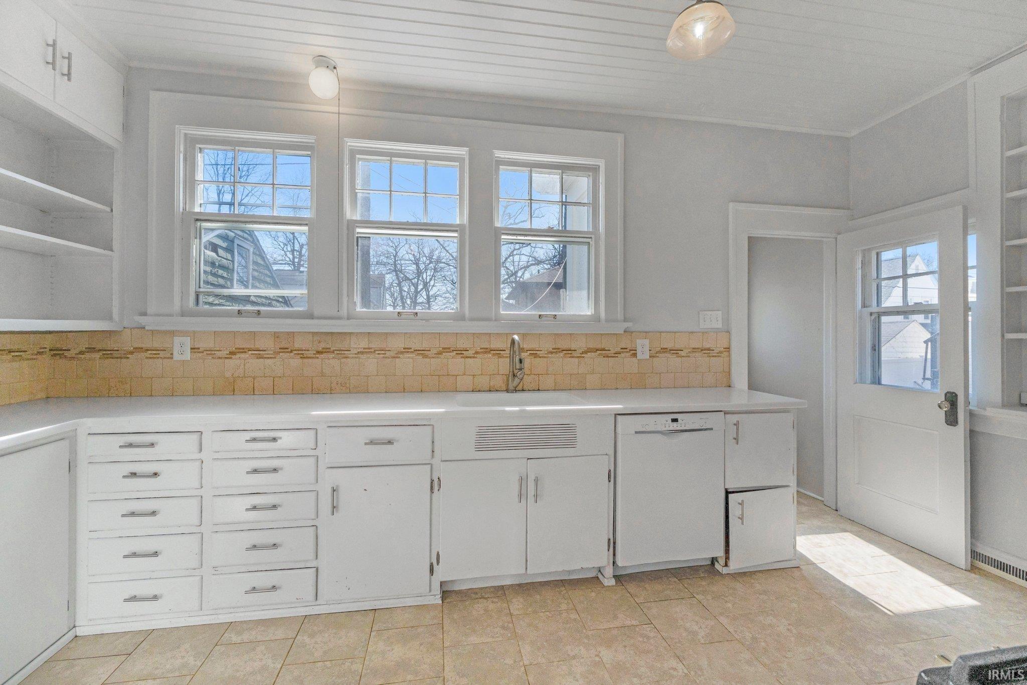 Photo 12 of 4215 Drury Lane