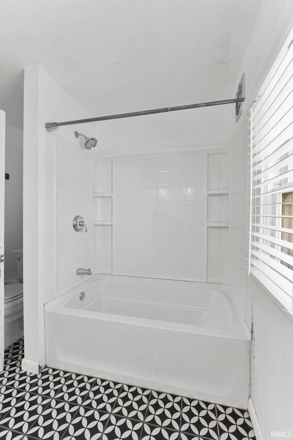 Photo 17 of 4215 Drury Lane