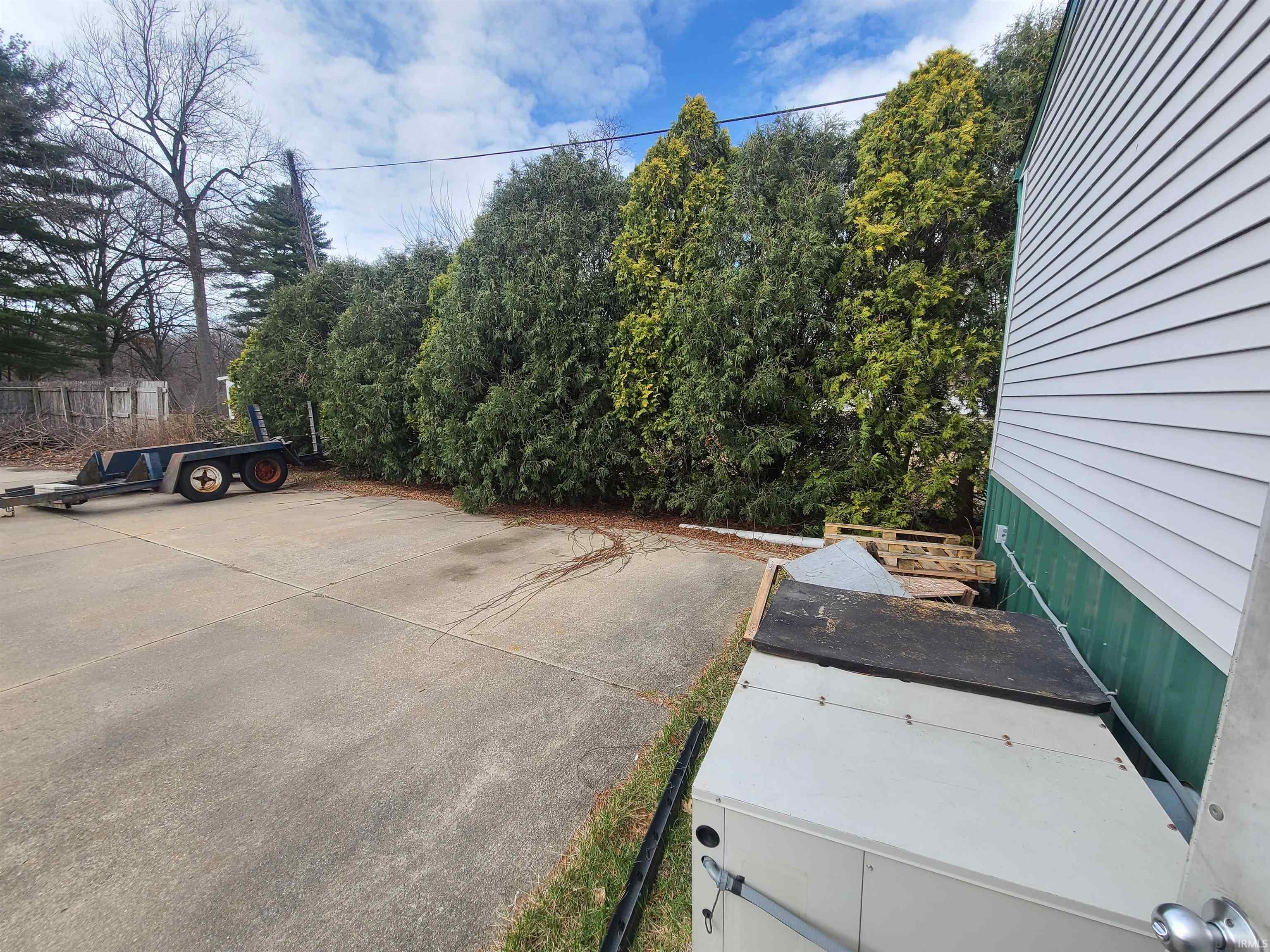 Photo 34 of 2111 CASSOPOLIS Street