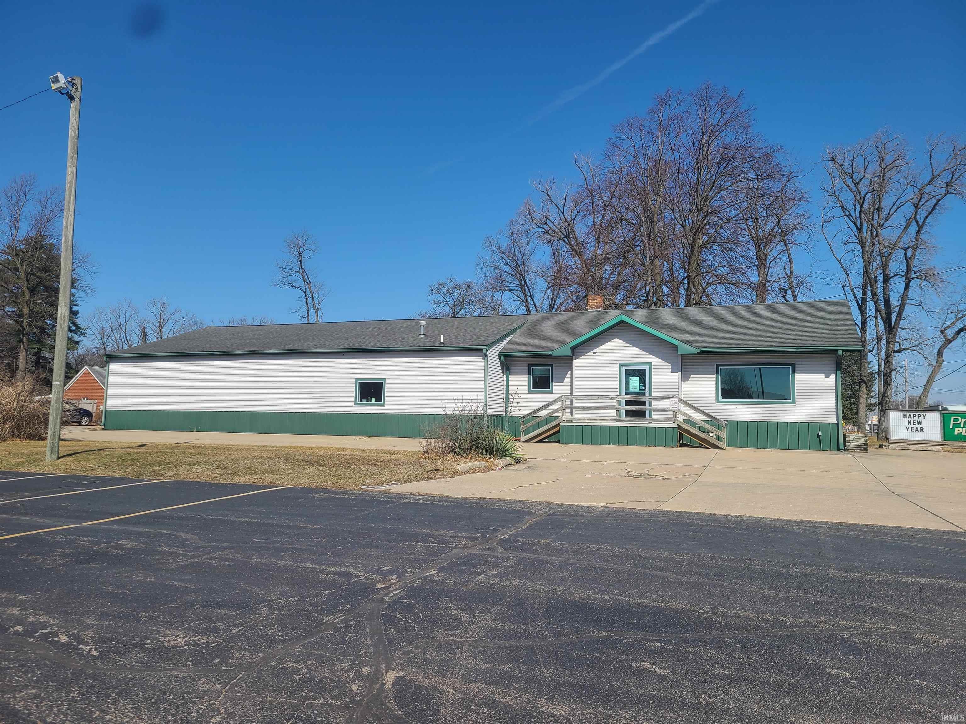 Photo 5 of 2111 CASSOPOLIS Street