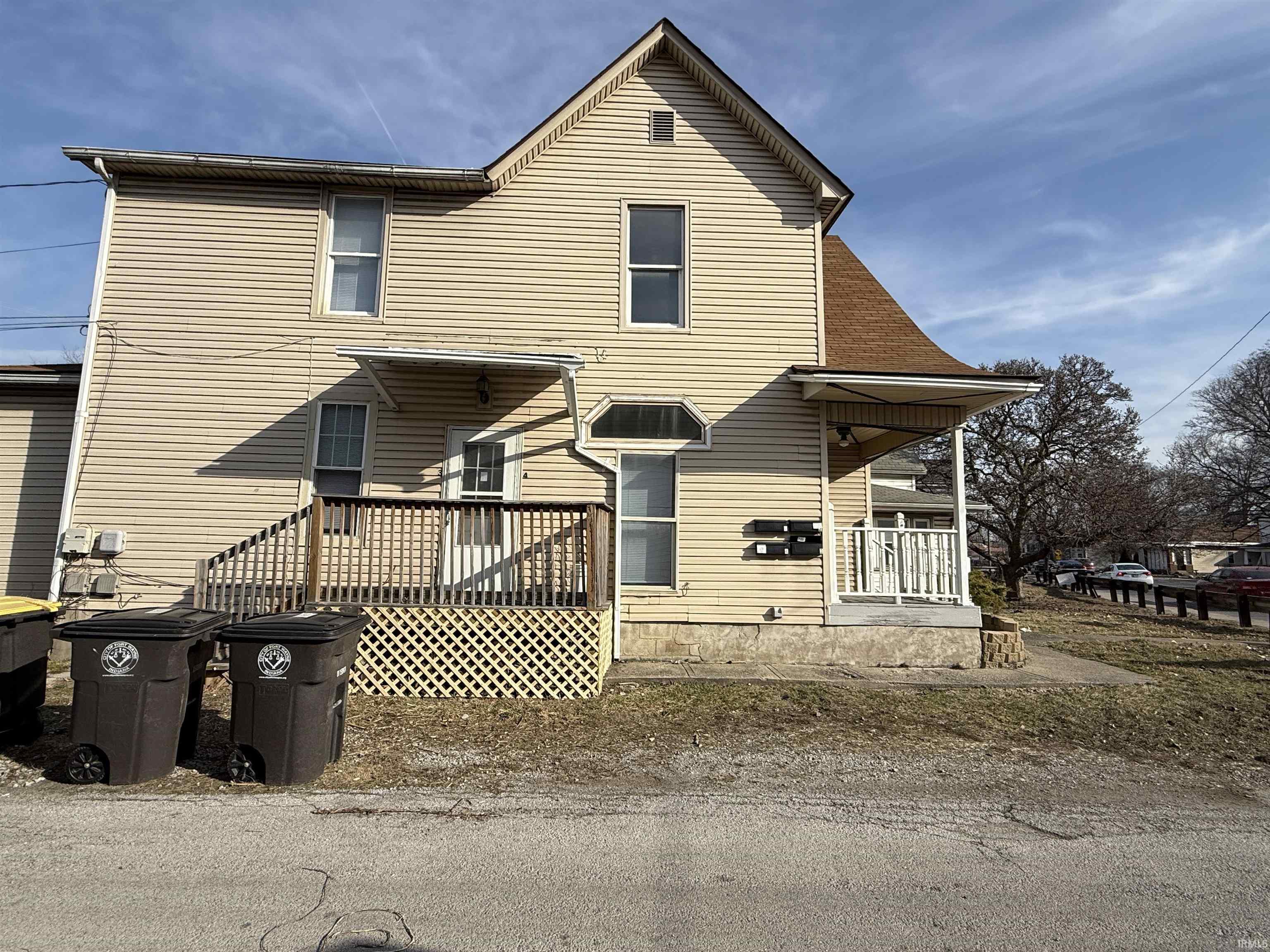 Photo 1 of 1331 Spy Run Avenue