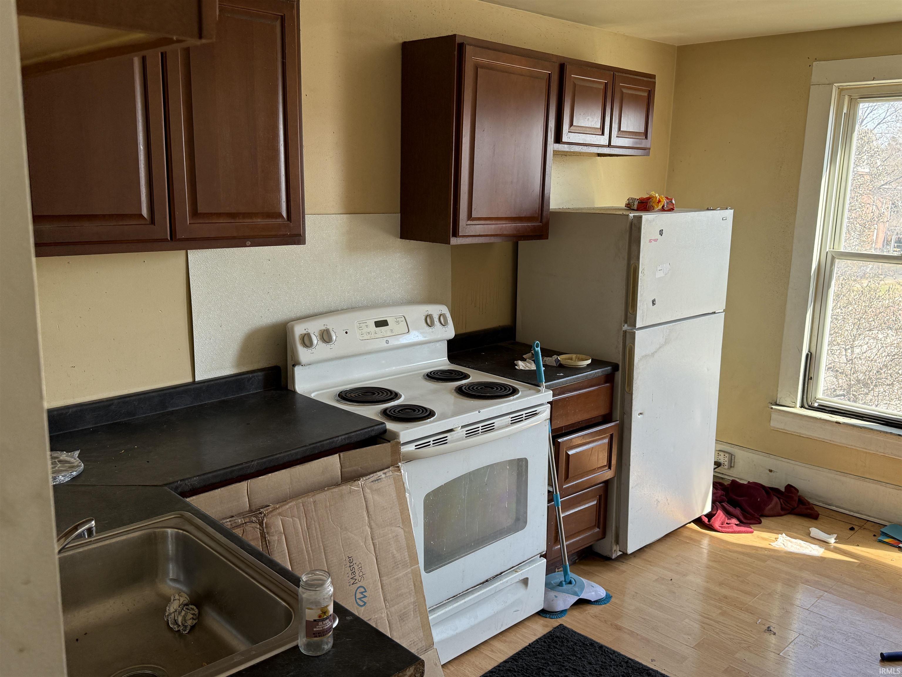Photo 14 of 1331 Spy Run Avenue
