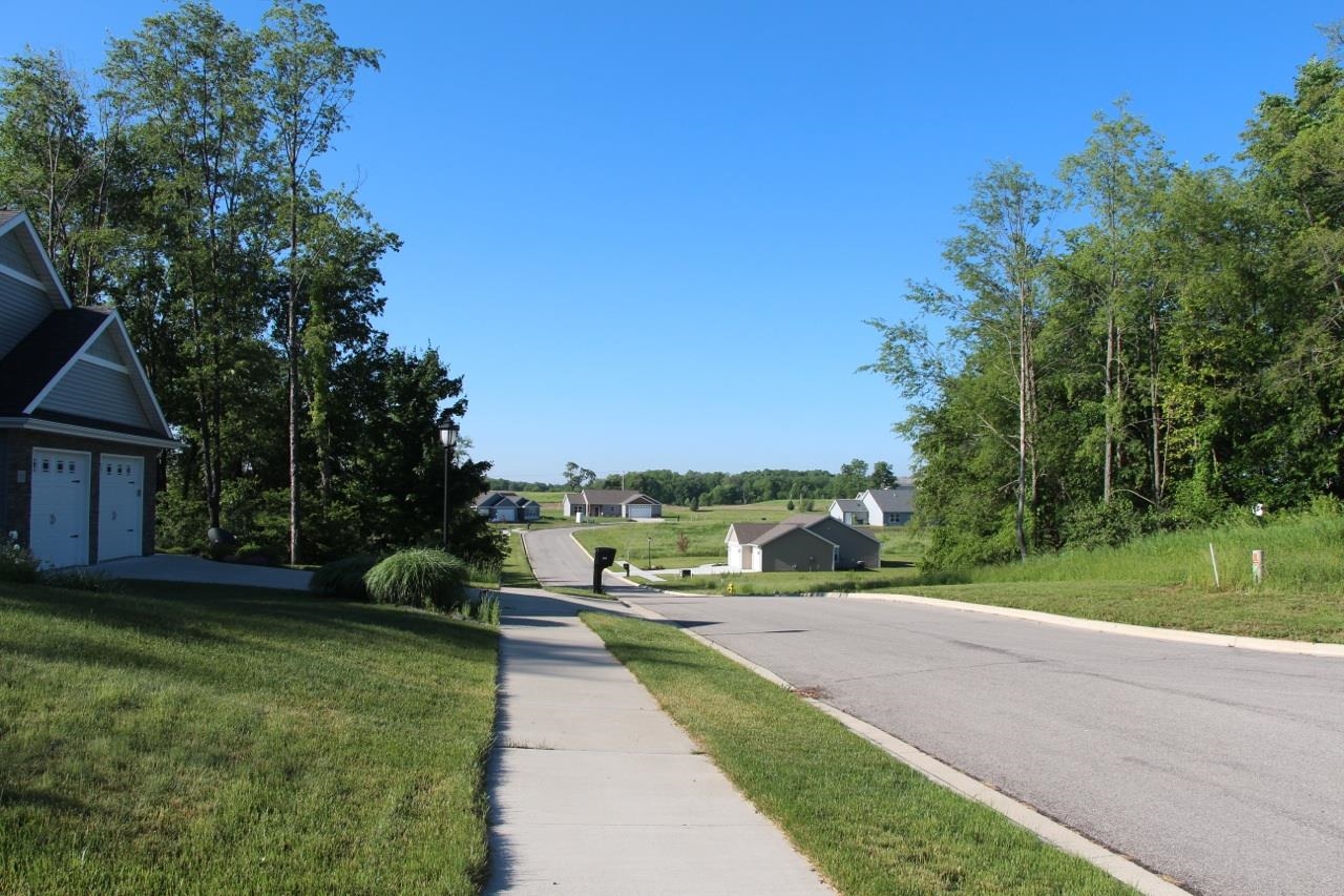 Photo 11 of 2252 Highlander Drive
