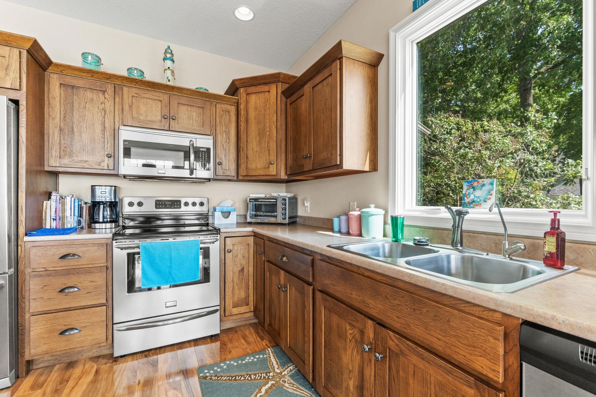 Photo 8 of 2245 W Orland Road