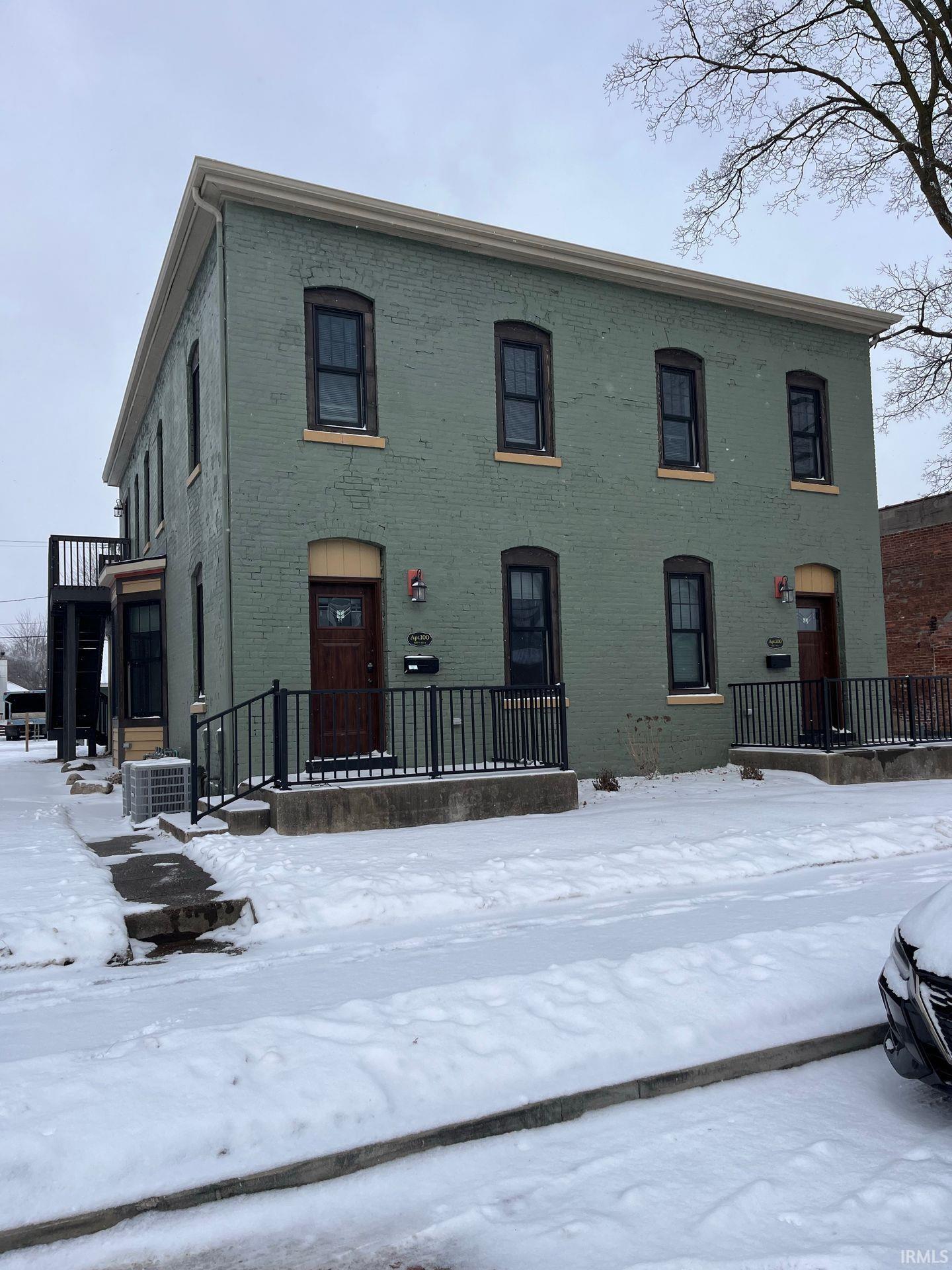 Photo 0 of 420 W 4th Street