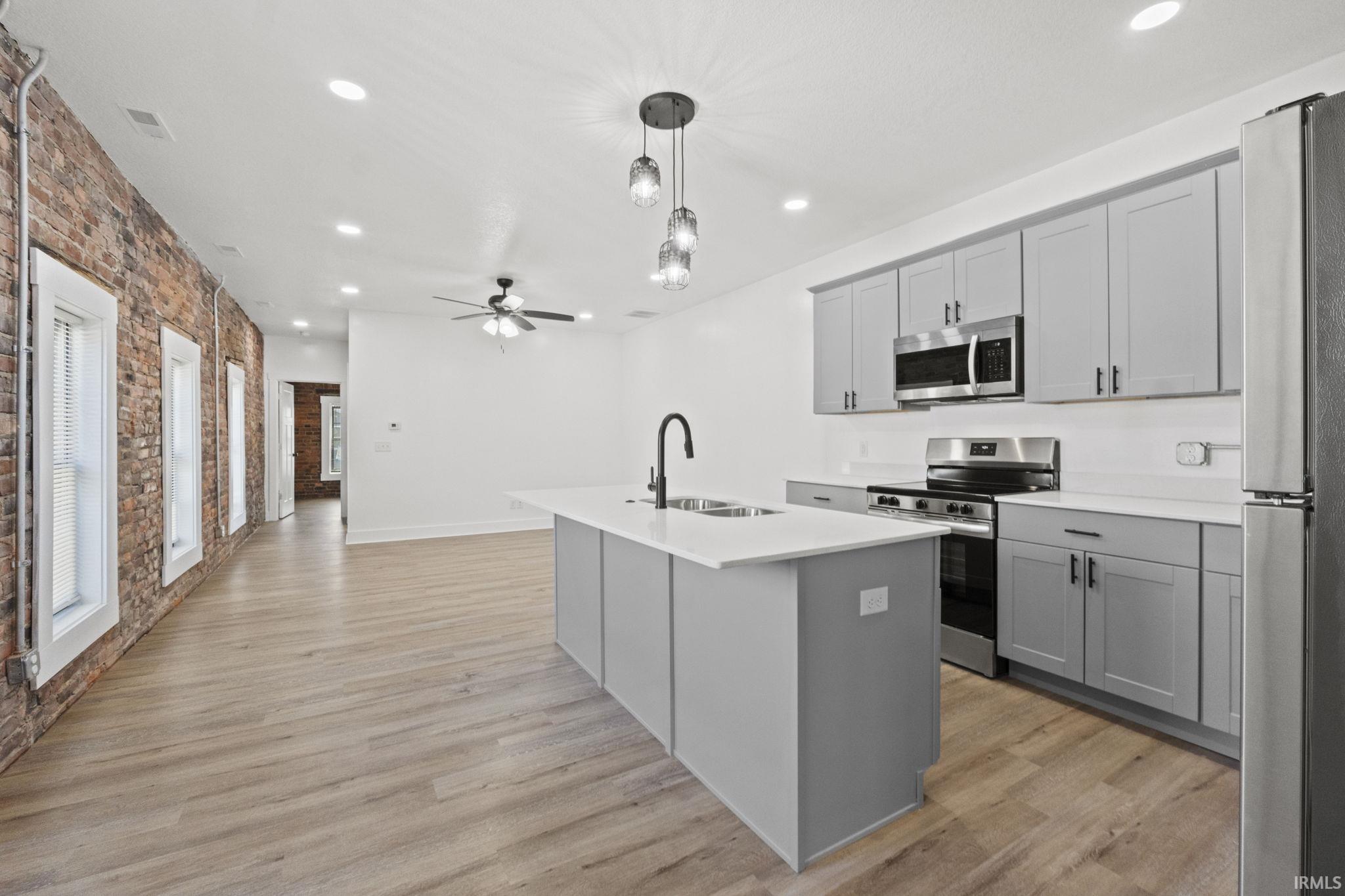 Photo 16 of 420 W 4th Street
