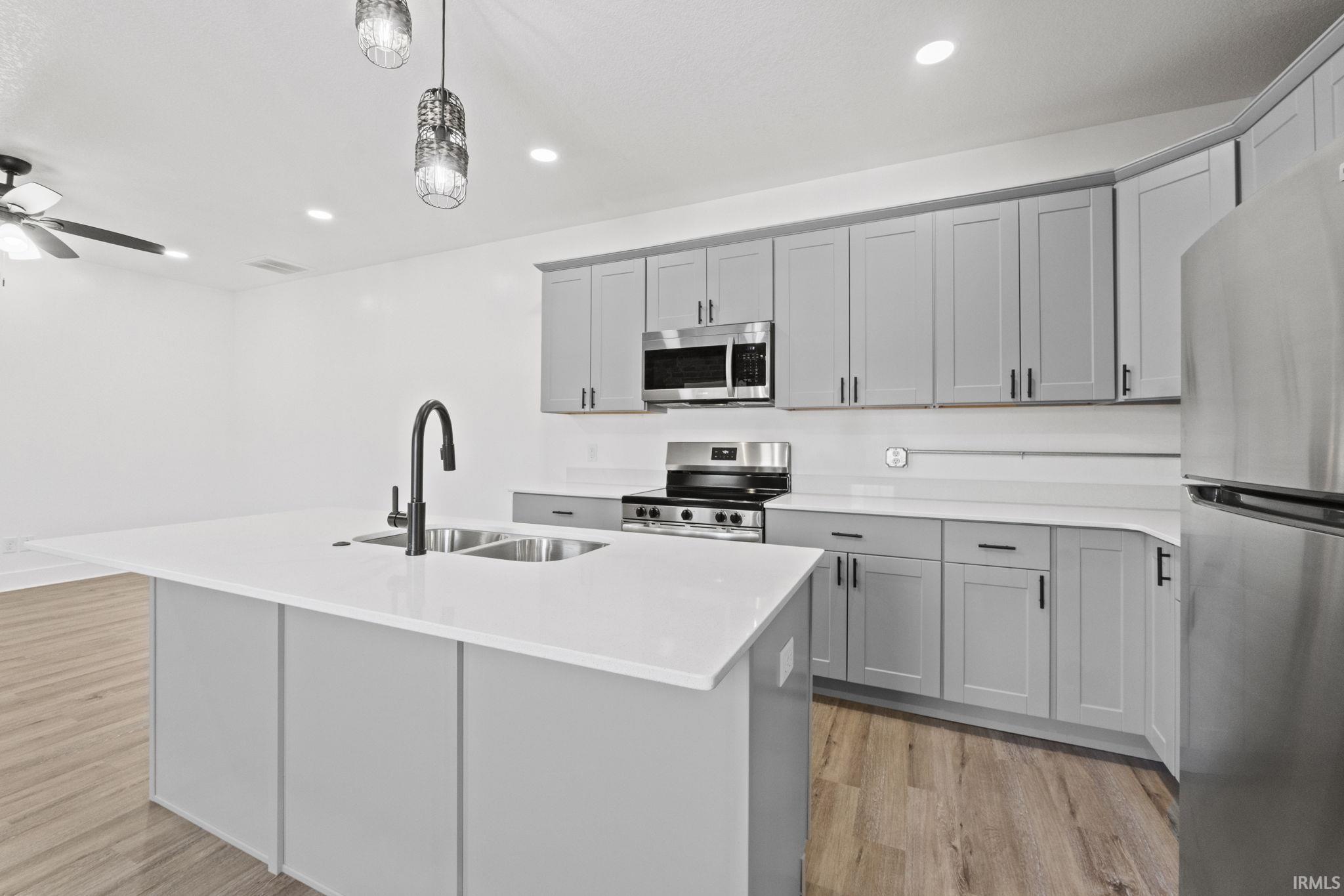 Photo 17 of 420 W 4th Street