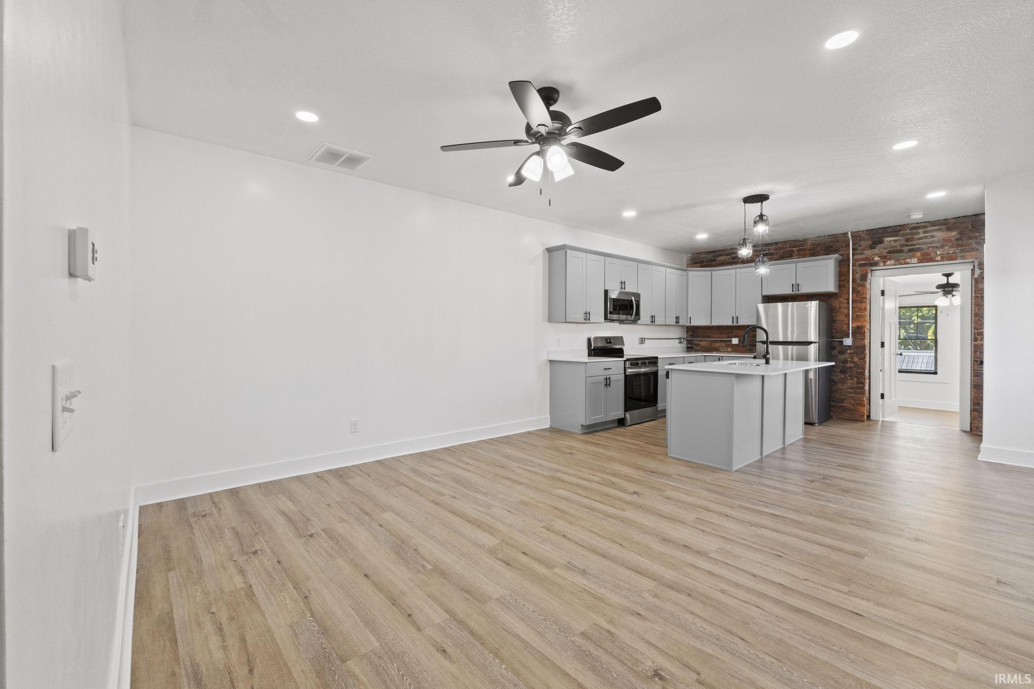 Photo 6 of 420 W 4th Street