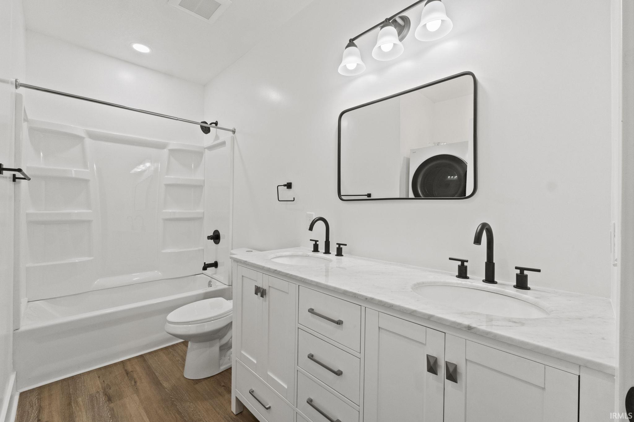Photo 9 of 420 W 4th Street