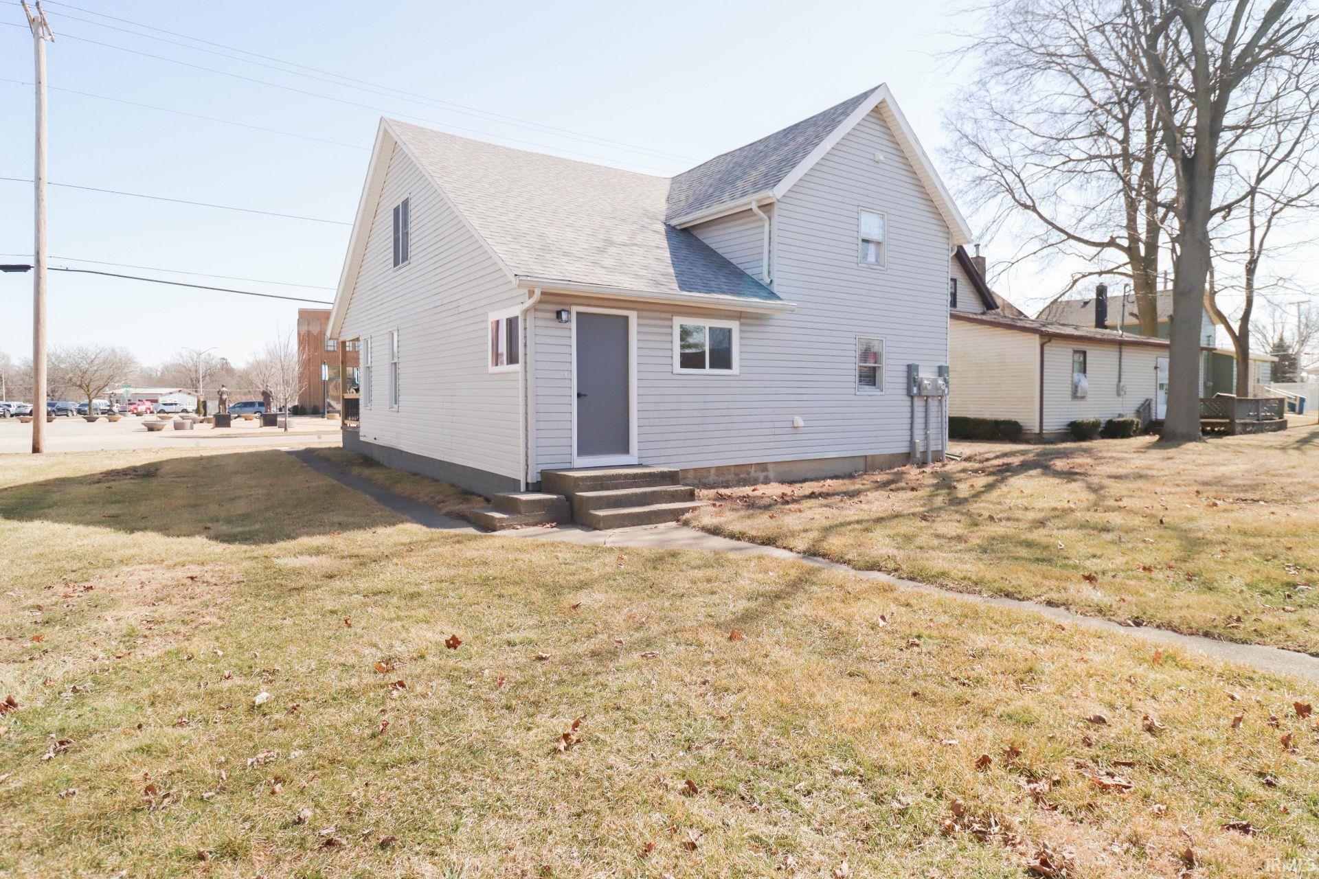 Photo 15 of 1609 S Van Buren Street