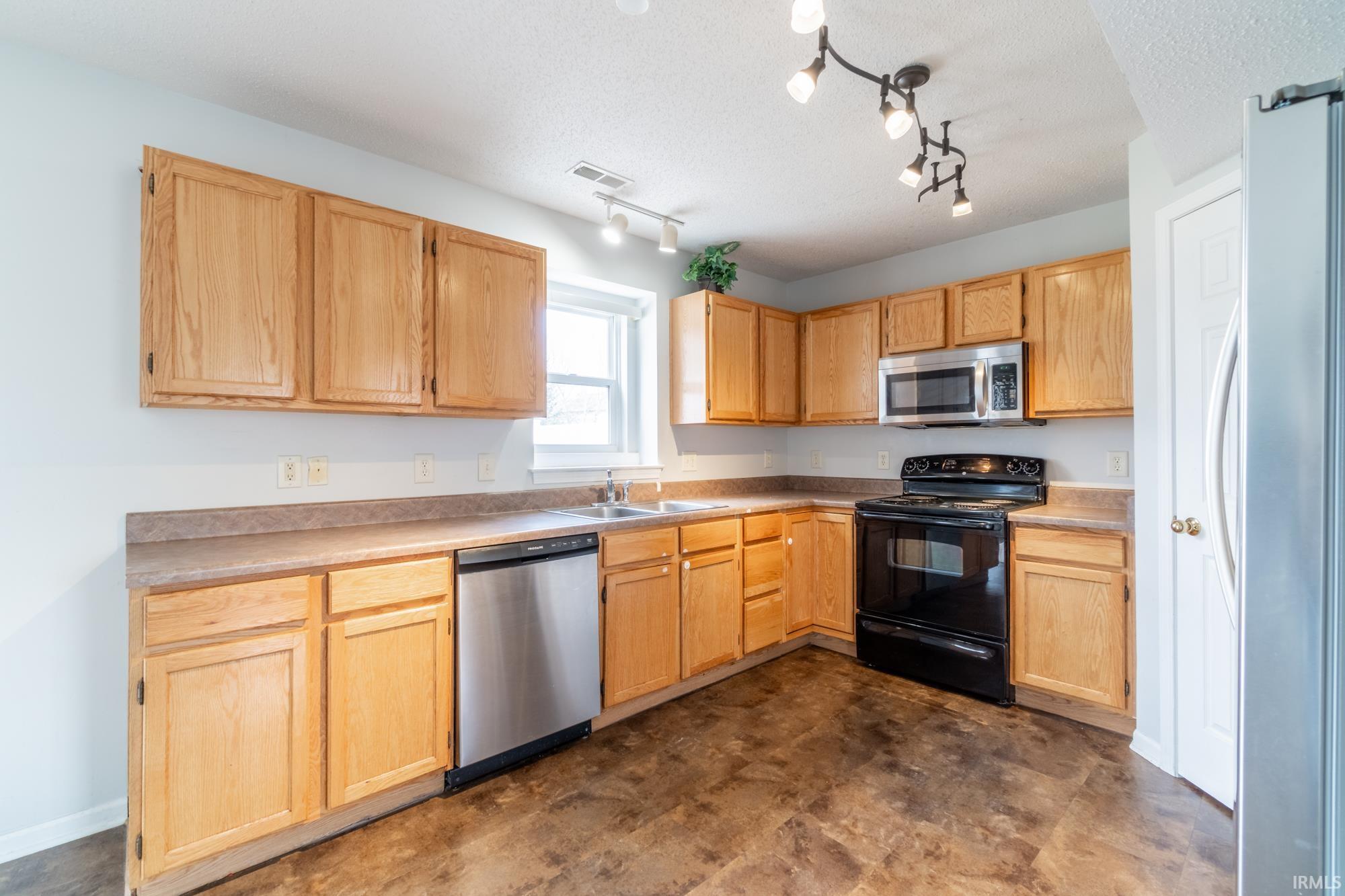 Photo 5 of 11509 Maywin Drive
