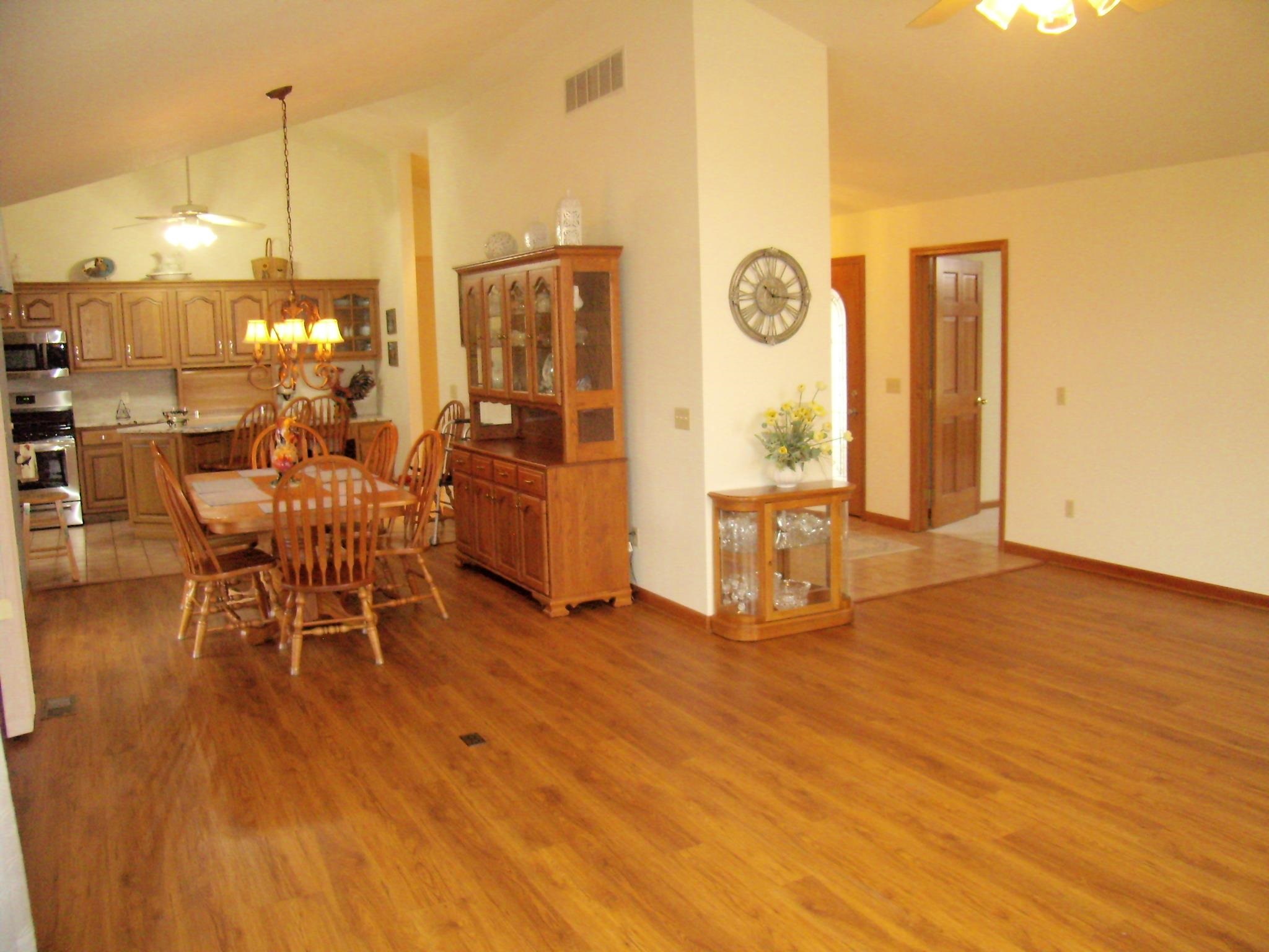 Photo 7 of 595 N Easton Dr.
