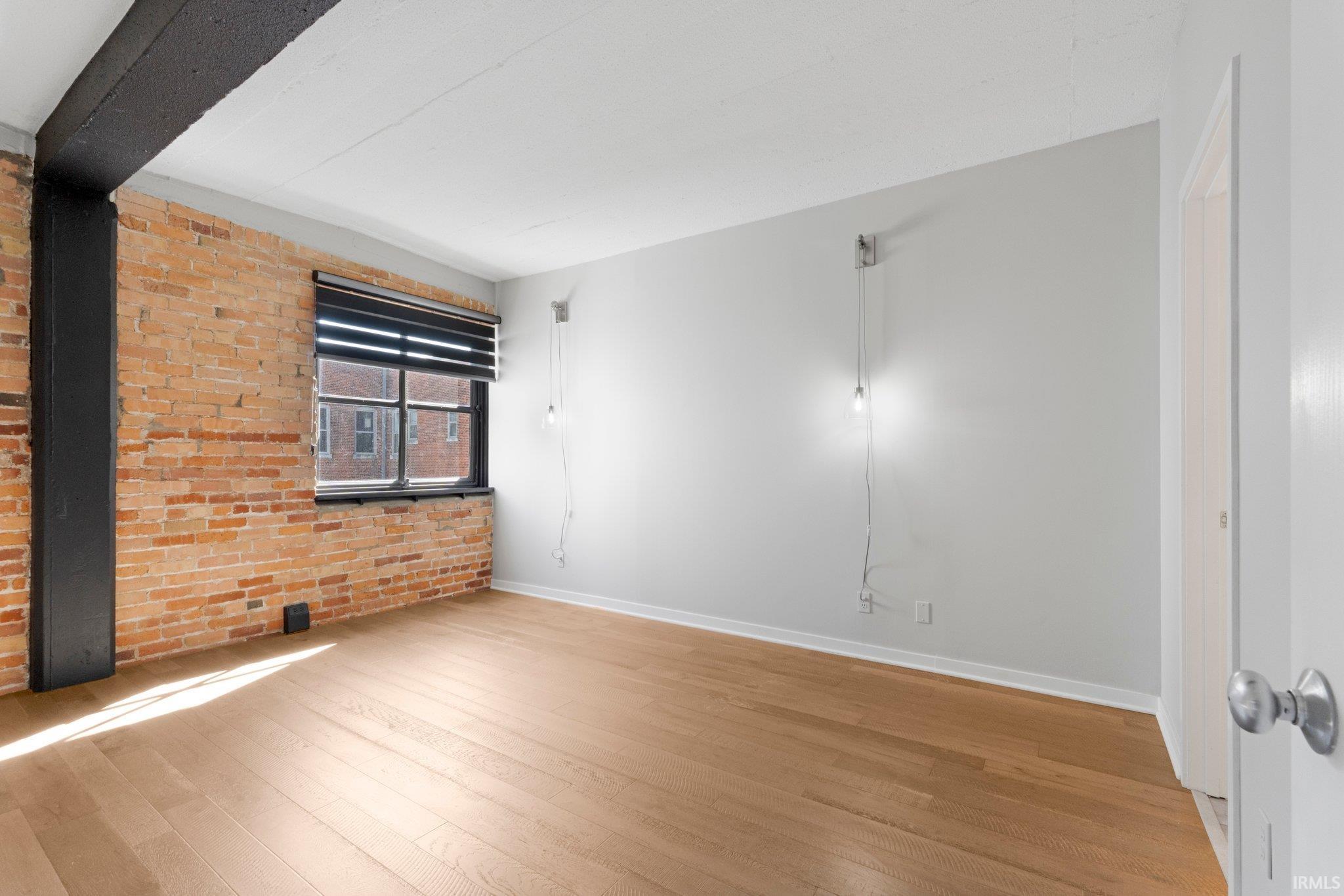 112 W Washington Boulevard 433