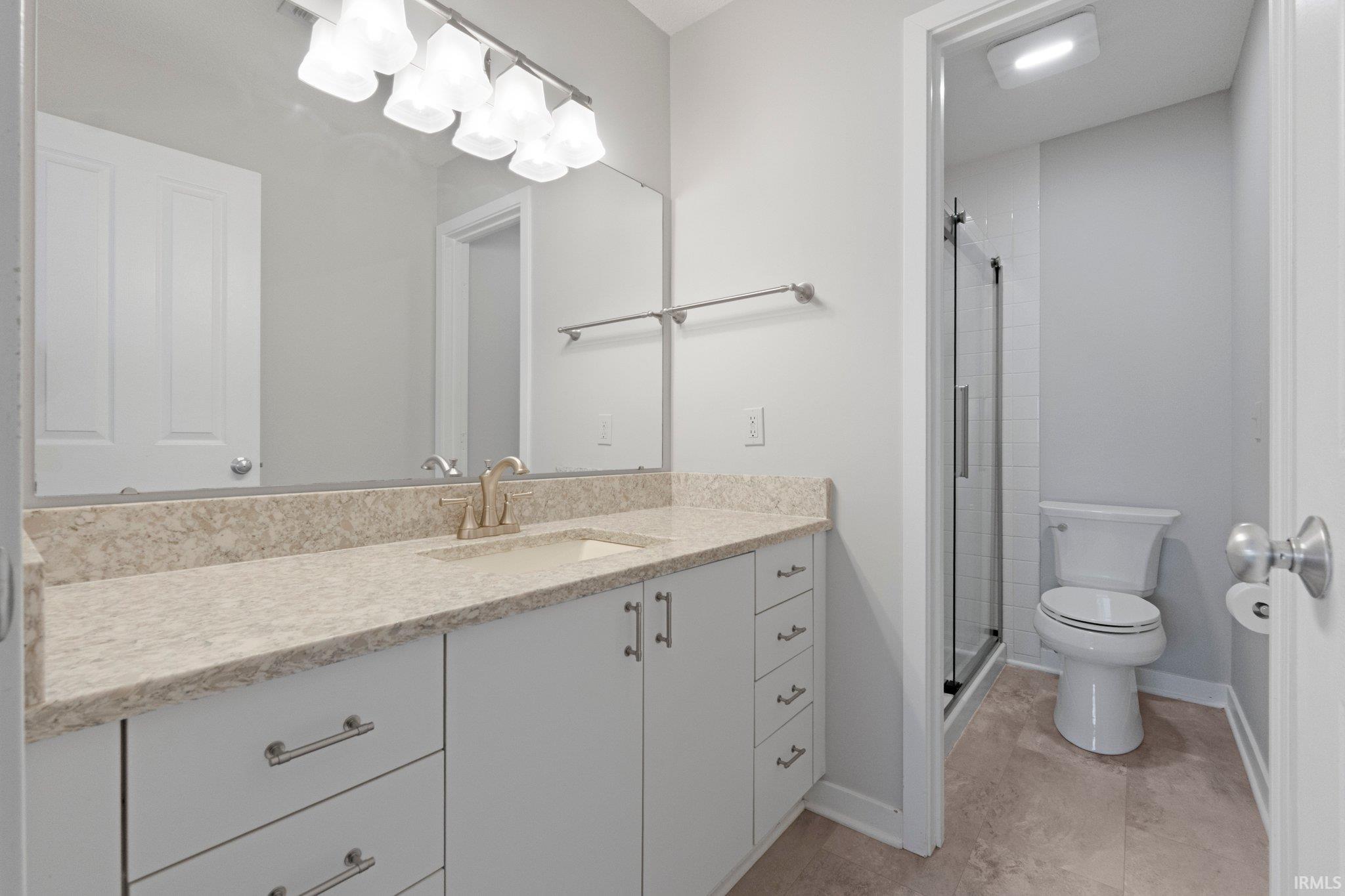 112 W Washington Boulevard 433