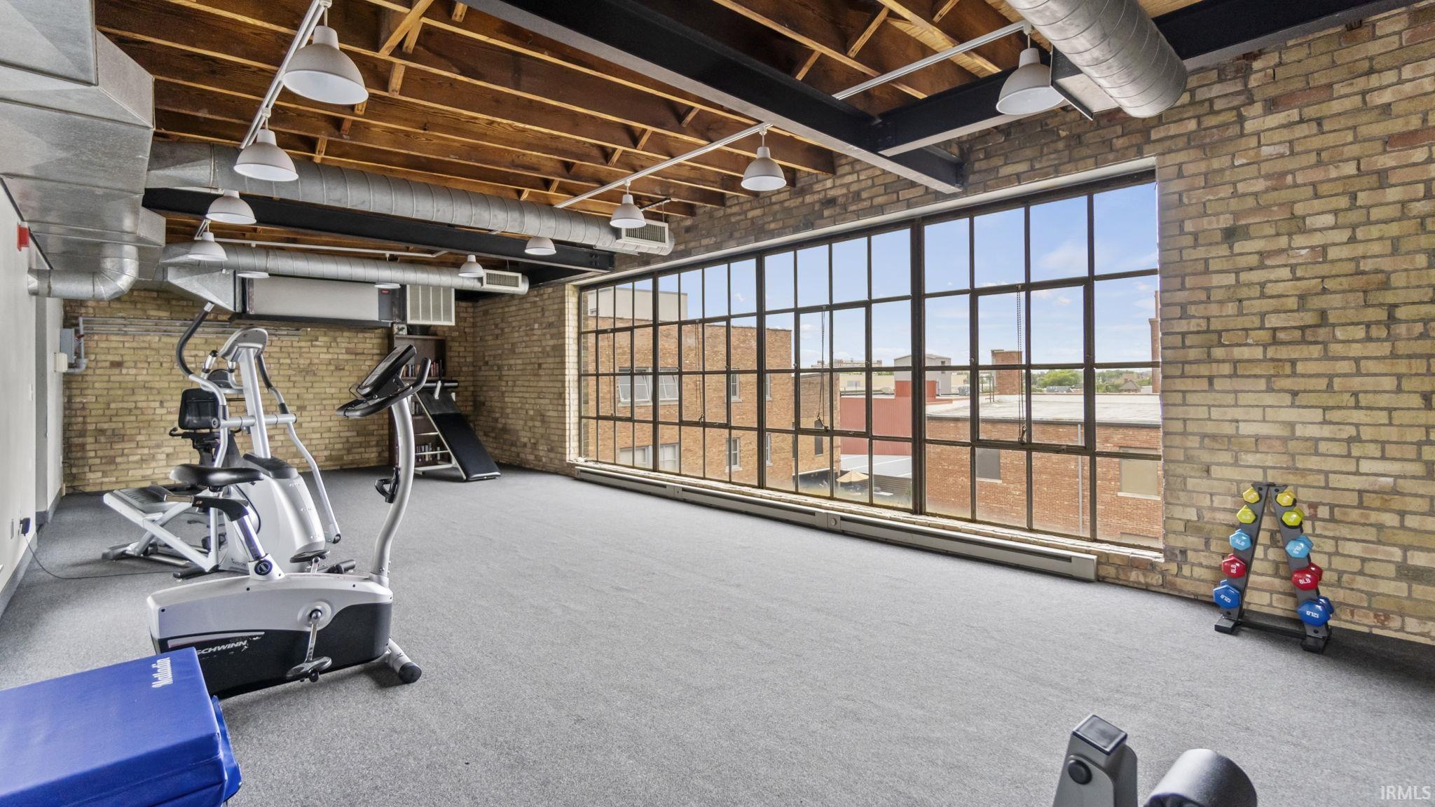 112 W Washington Boulevard 433