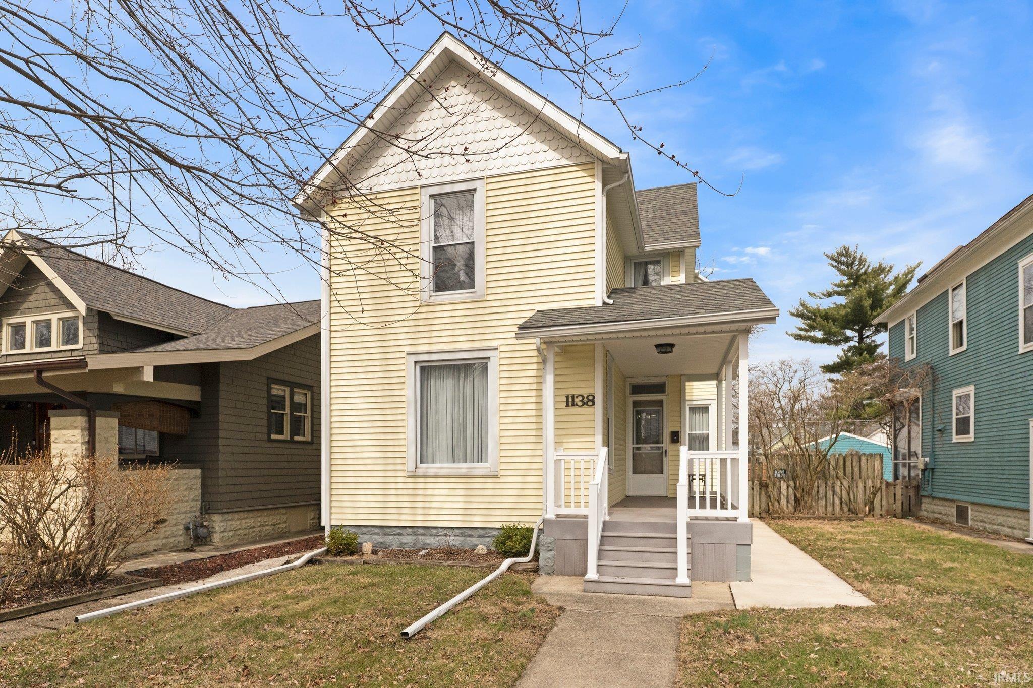 Photo 1 of 1138 W Packard Avenue