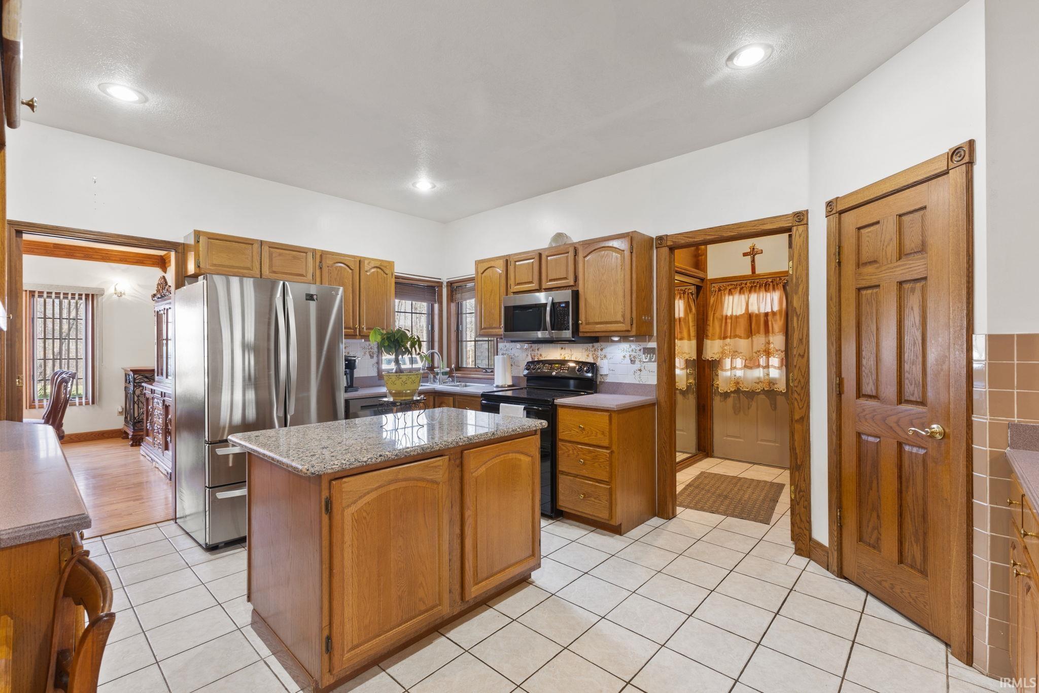 Photo 11 of 6857 W Maple Grove Road