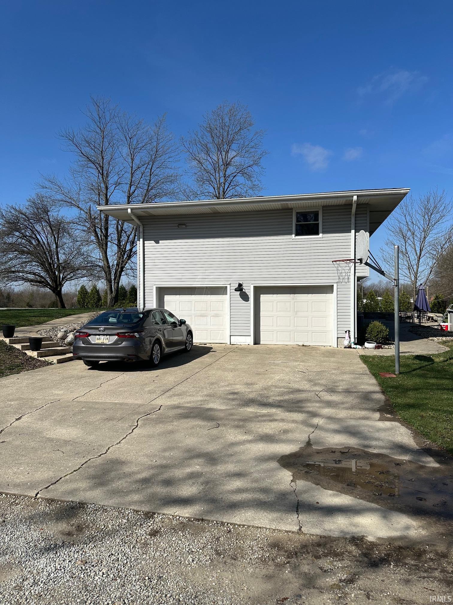 Photo 1 of 616 E 350 South Road