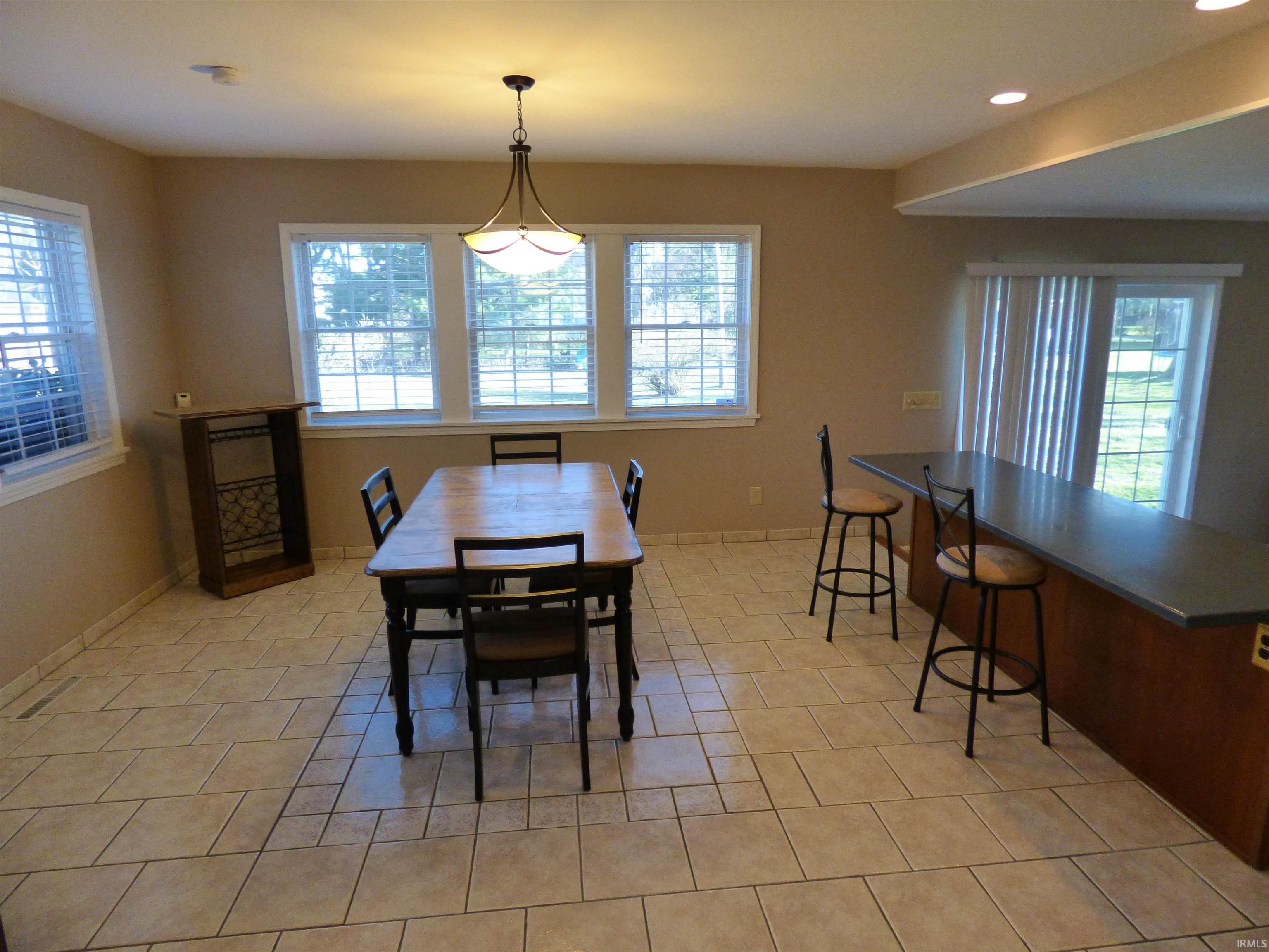 Photo 7 of 3601 Holly Drive