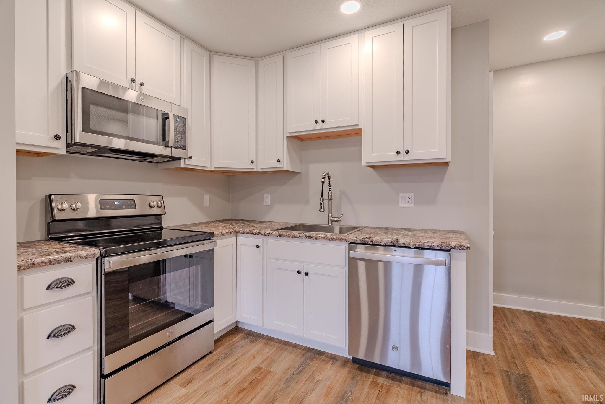Photo 9 of 1473 Vernon Street