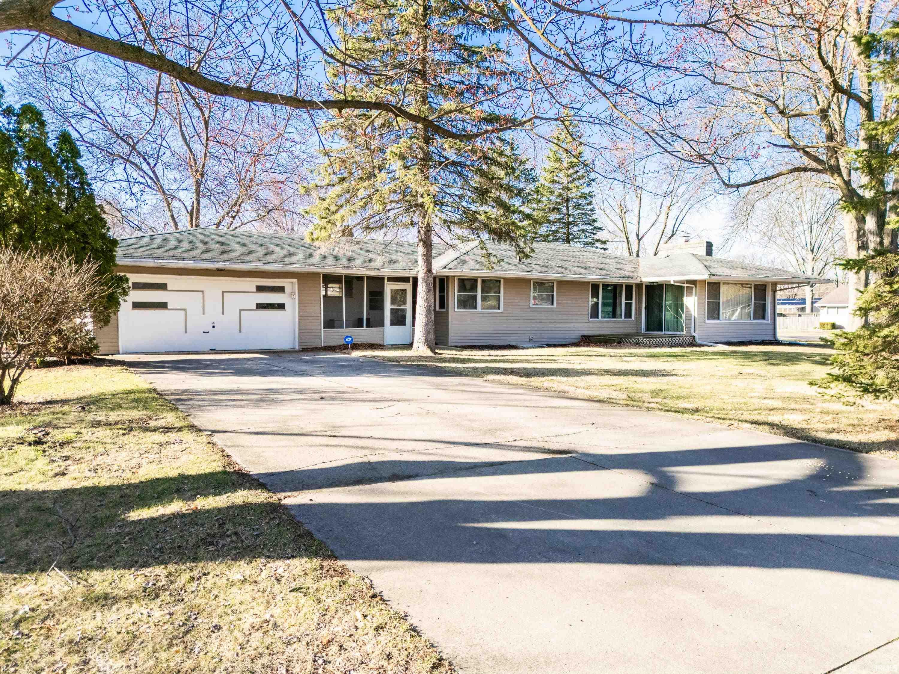 Photo 2 of 4978 Woodway Drive
