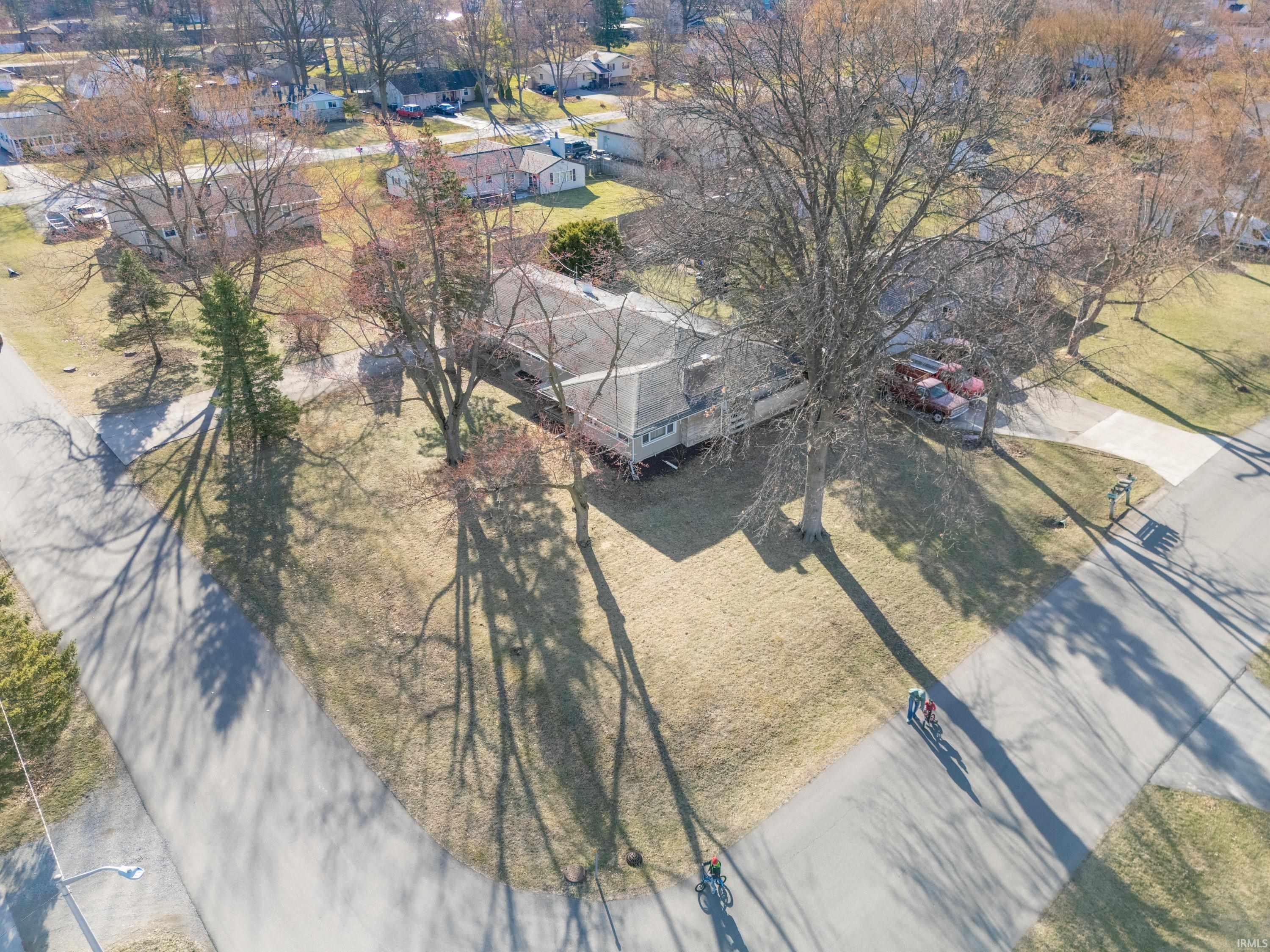 Photo 5 of 4978 Woodway Drive