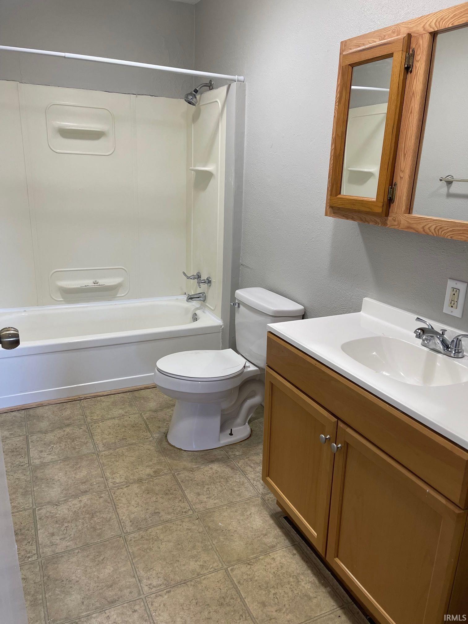Photo 8 of 29954 Cardinal Avenue