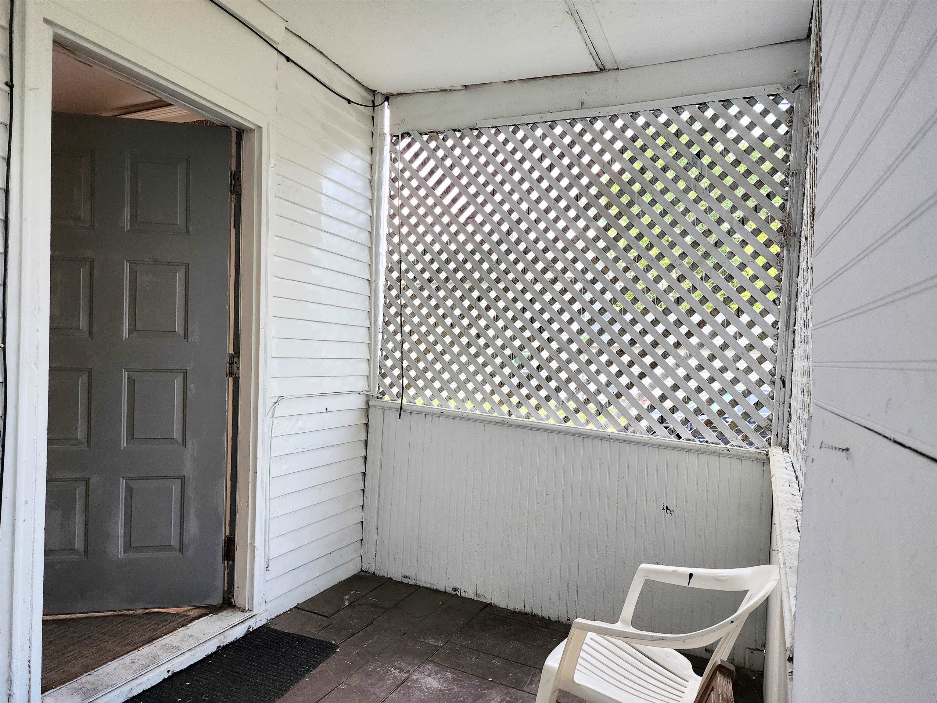 Photo 34 of 3001 S Hanna Street