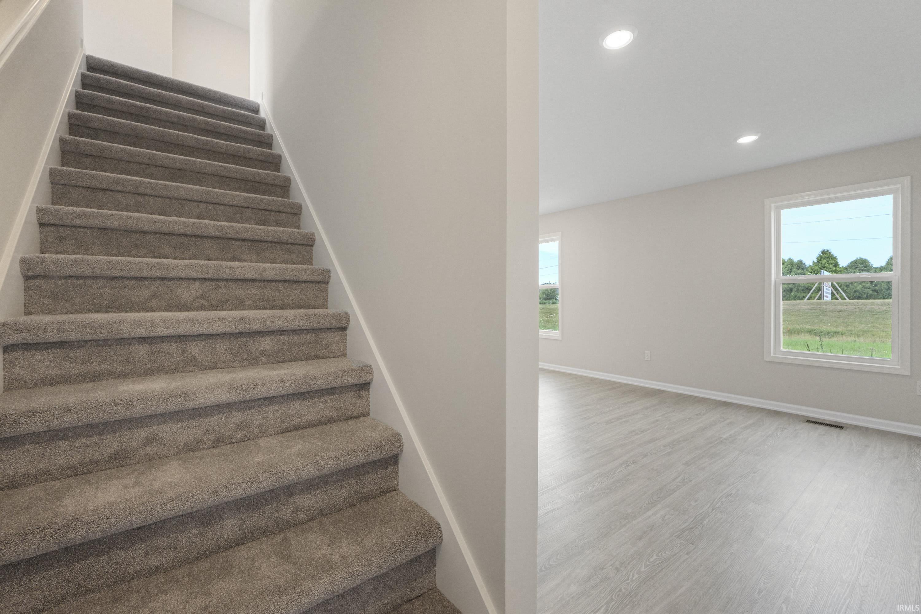 Photo 6 of 359 Lago Court