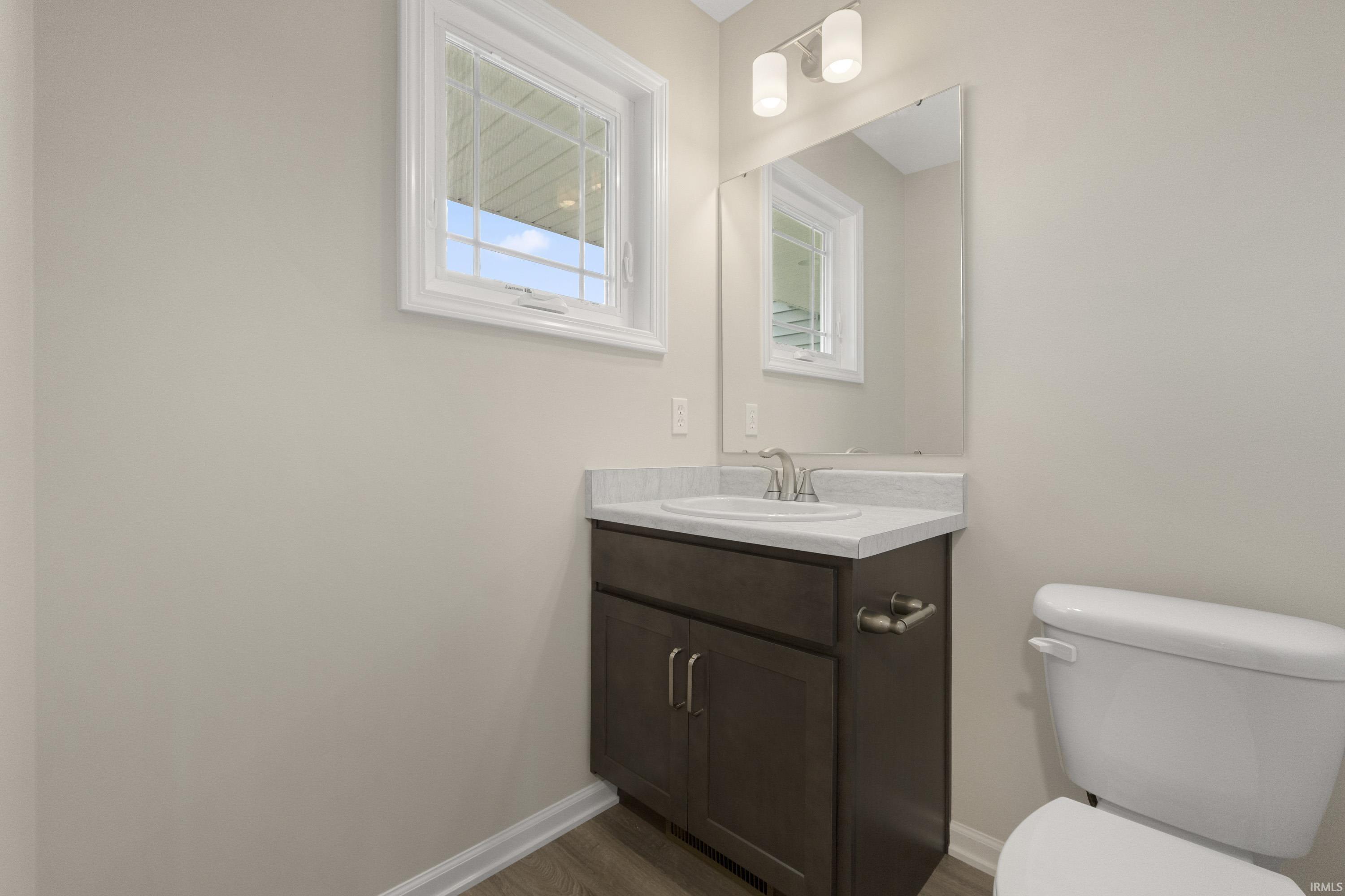 Photo 8 of 359 Lago Court