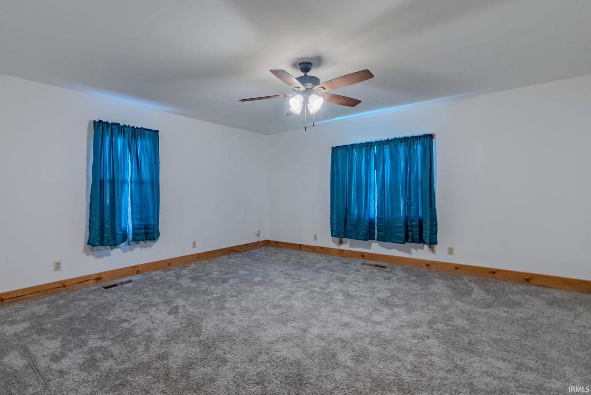 Photo 5 of 616 N Spring