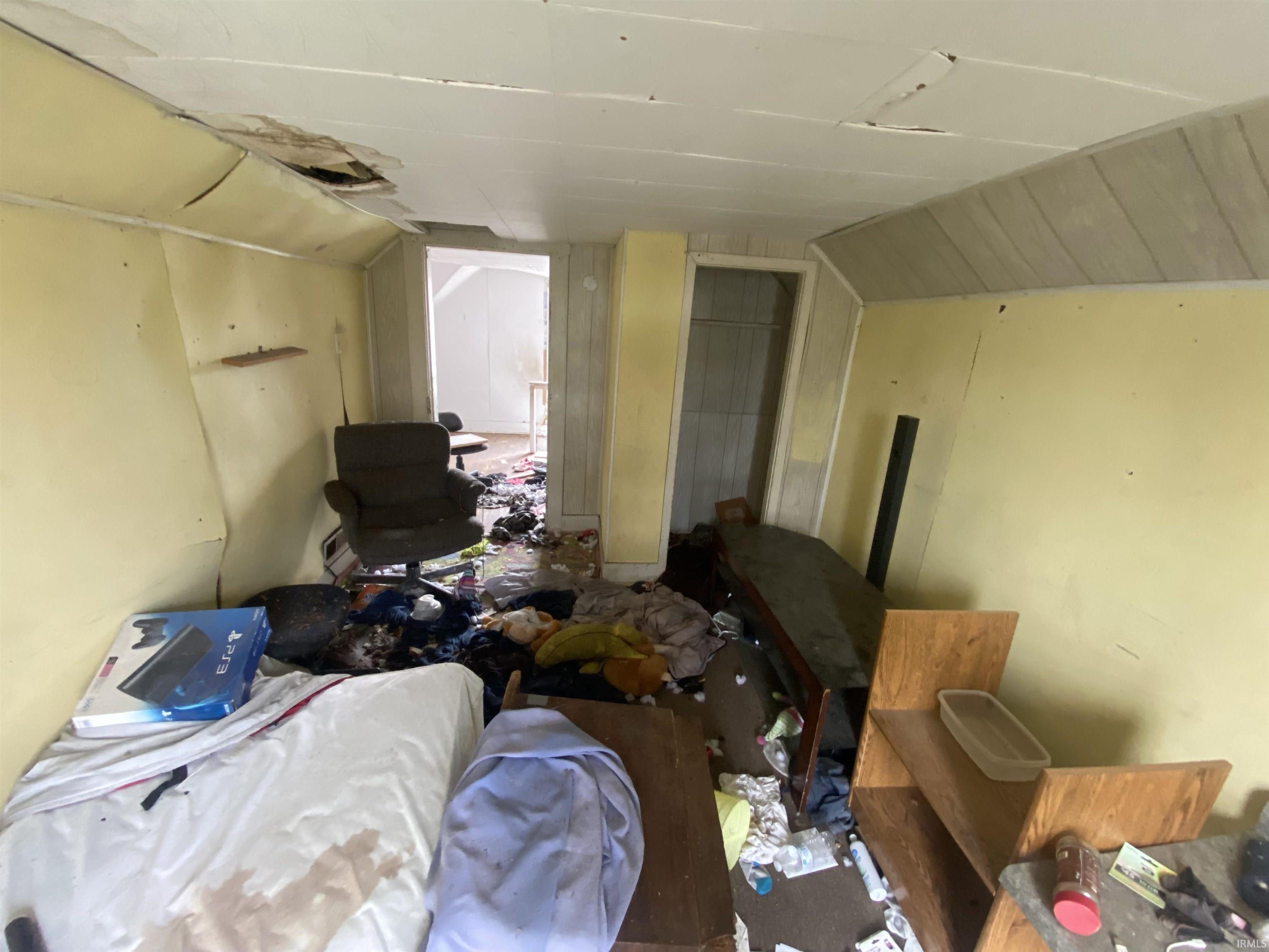 Homes for sale in Dunkirk, IN | 226 W Washington St, Dunkirk, IN 47336 | MLS# 202509775