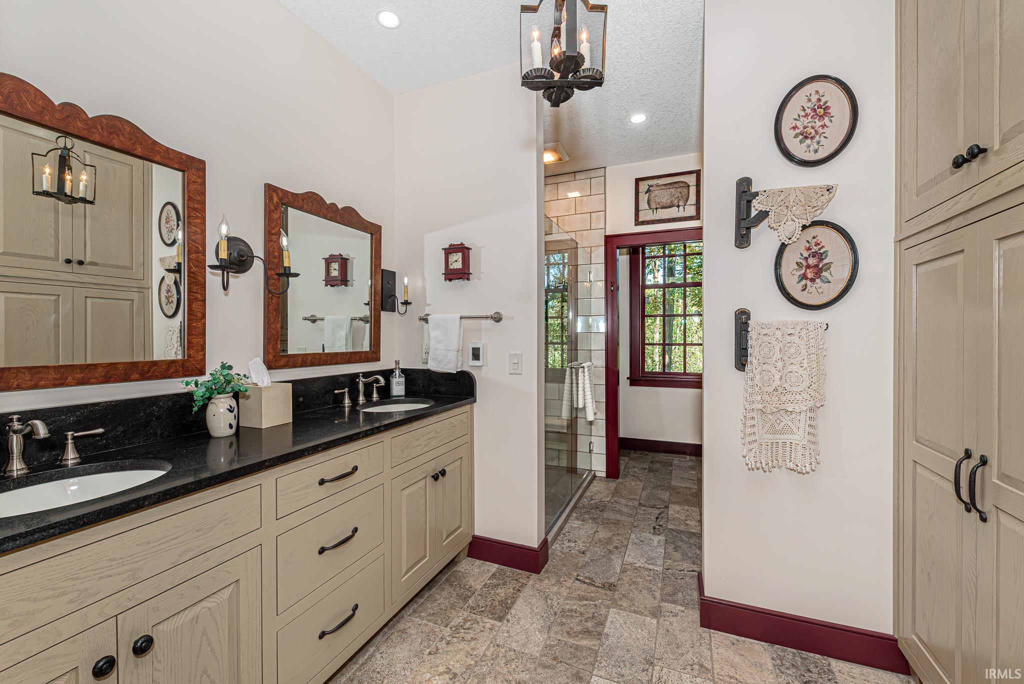 4855 E Timber Ridge Trail
