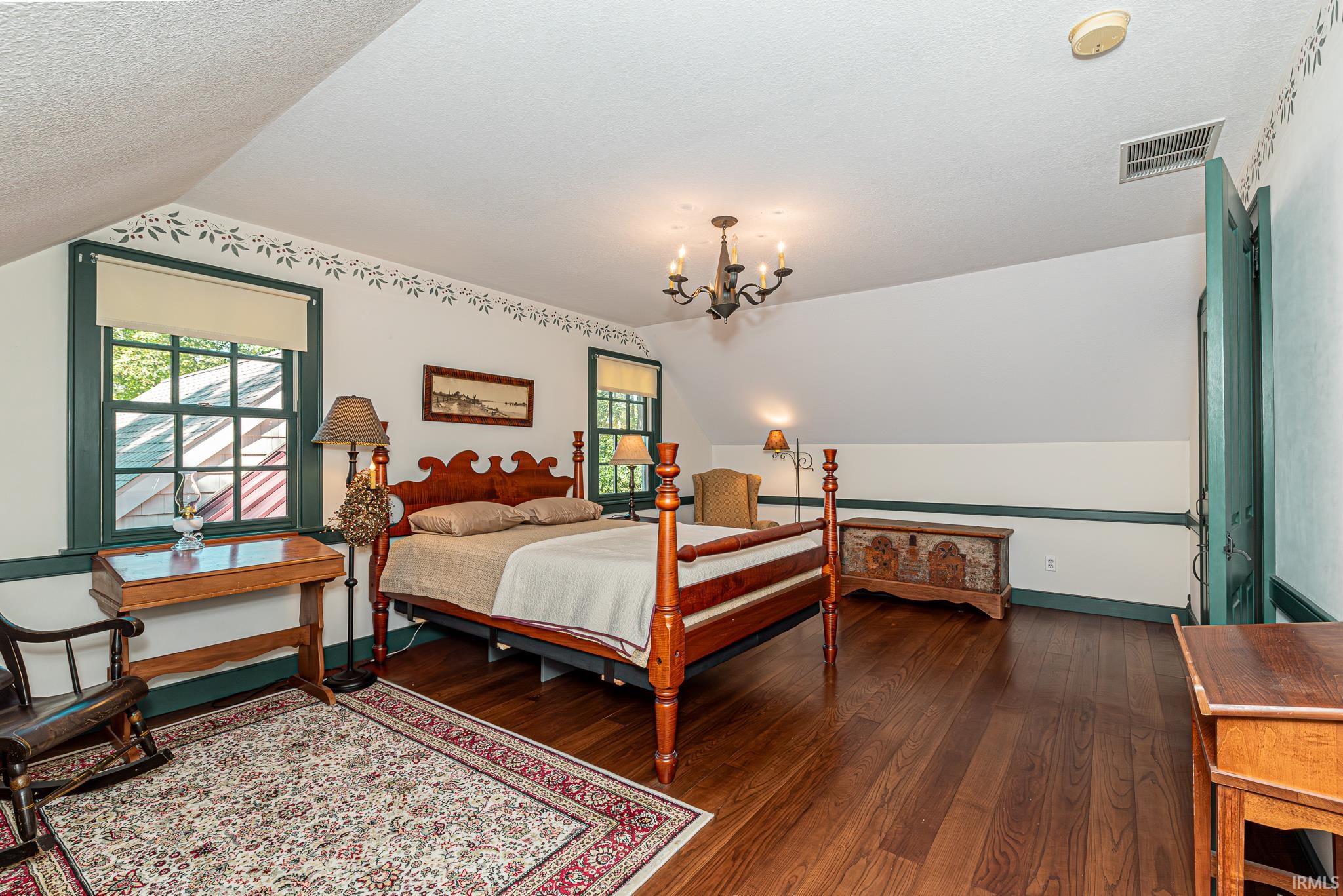4855 E Timber Ridge Trail