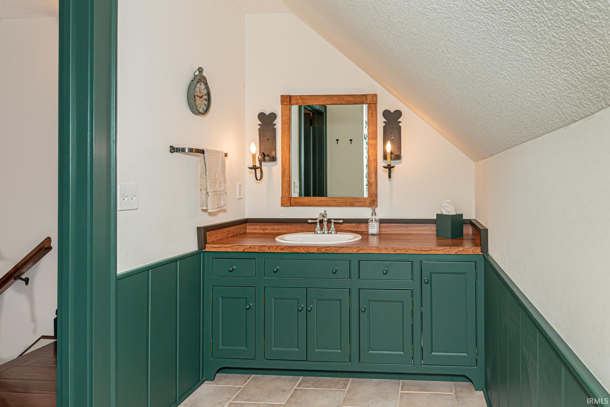 4855 E Timber Ridge Trail