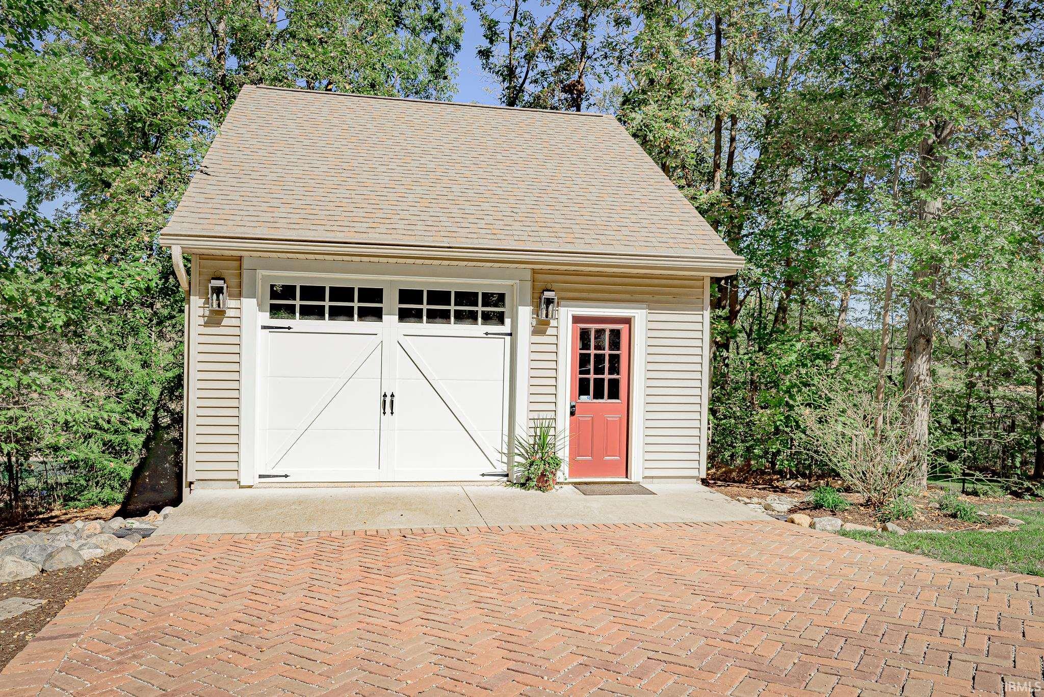 4855 E Timber Ridge Trail