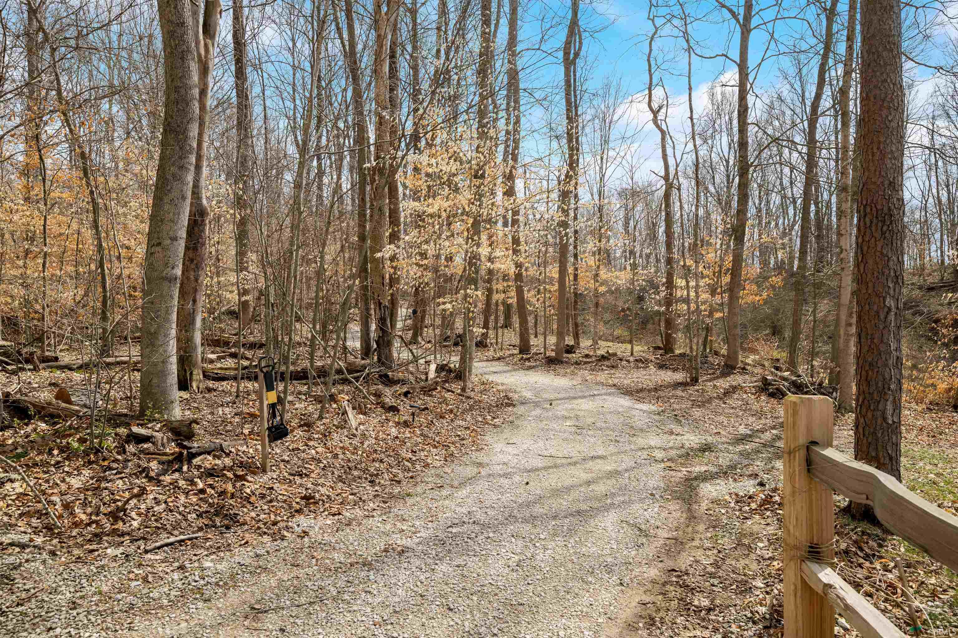 Homes for sale in Nashville, IN | 5175 Beanblossom Rd, Nashville, IN 47448 | MLS# 202509820