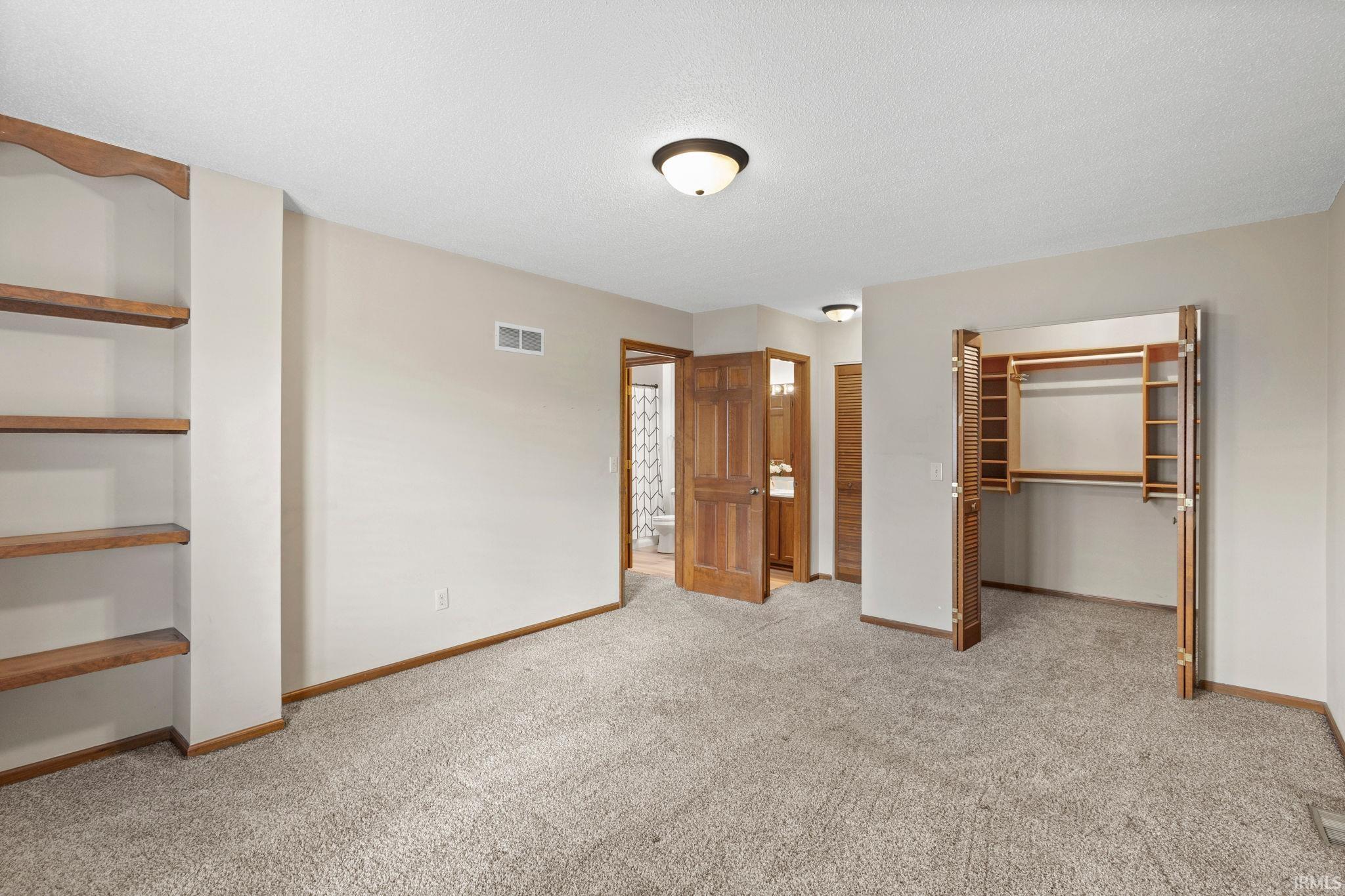 Photo 18 of 5911 Sawmill Woods Court