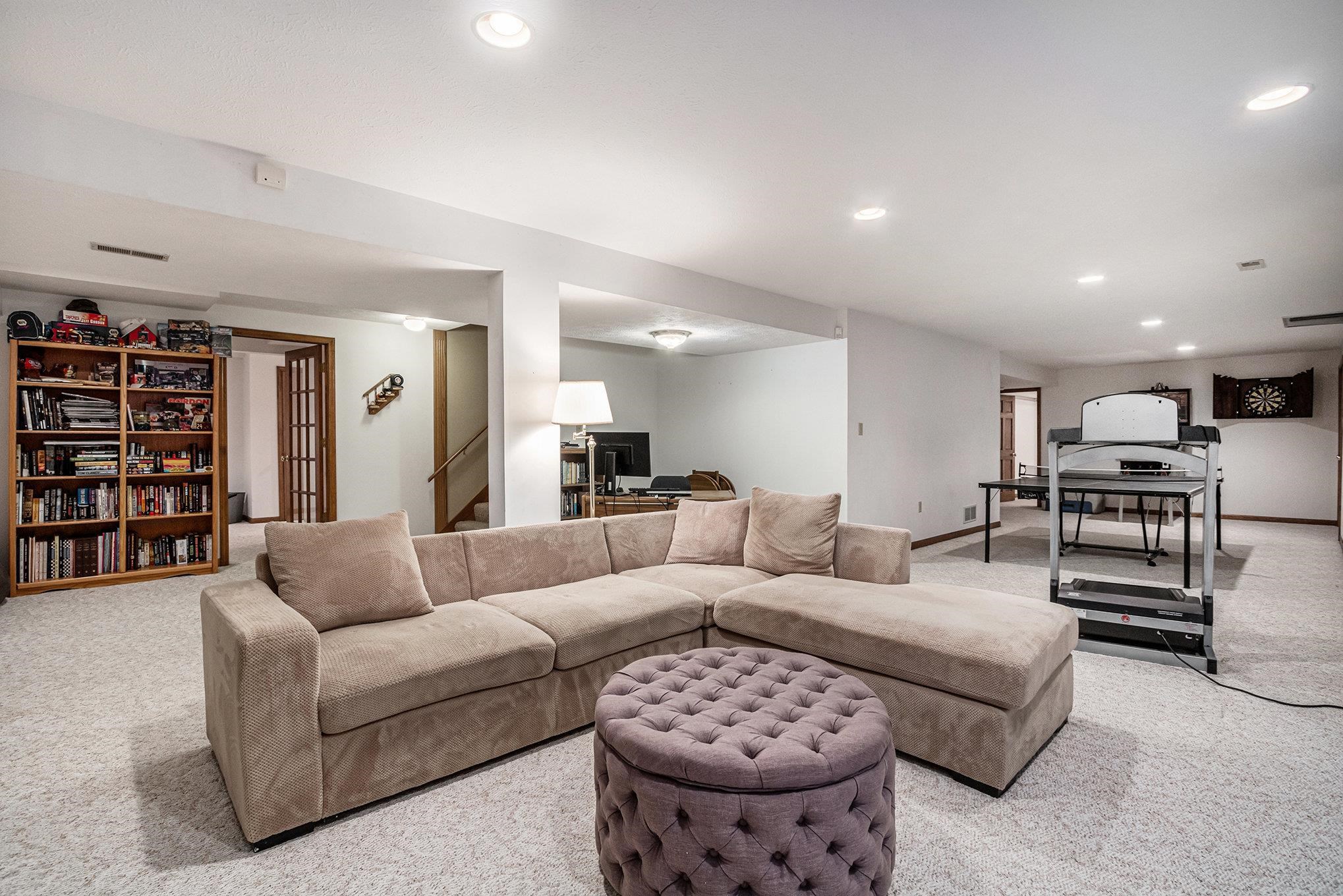 Photo 18 of 56953 Coppergate Drive