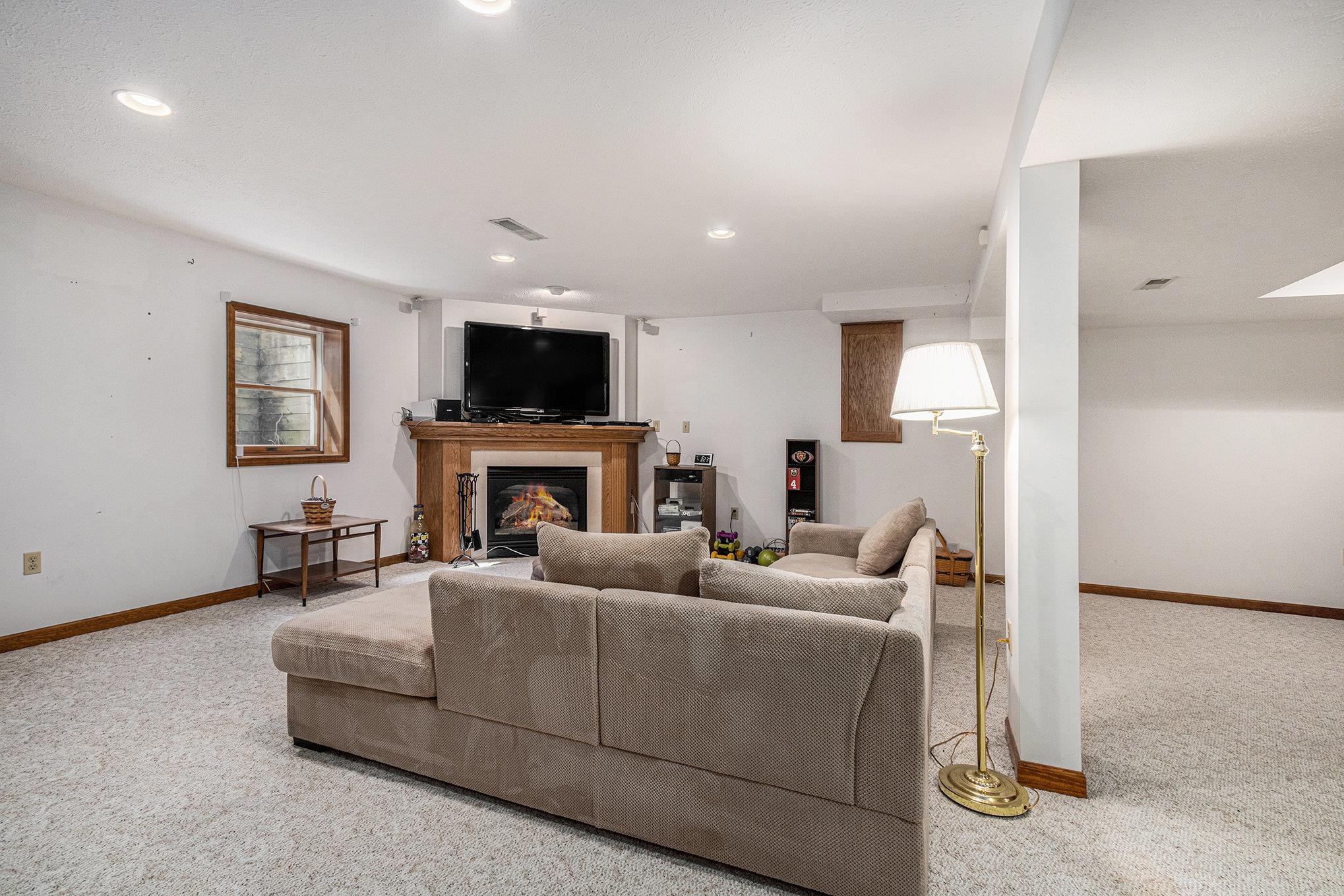Photo 19 of 56953 Coppergate Drive