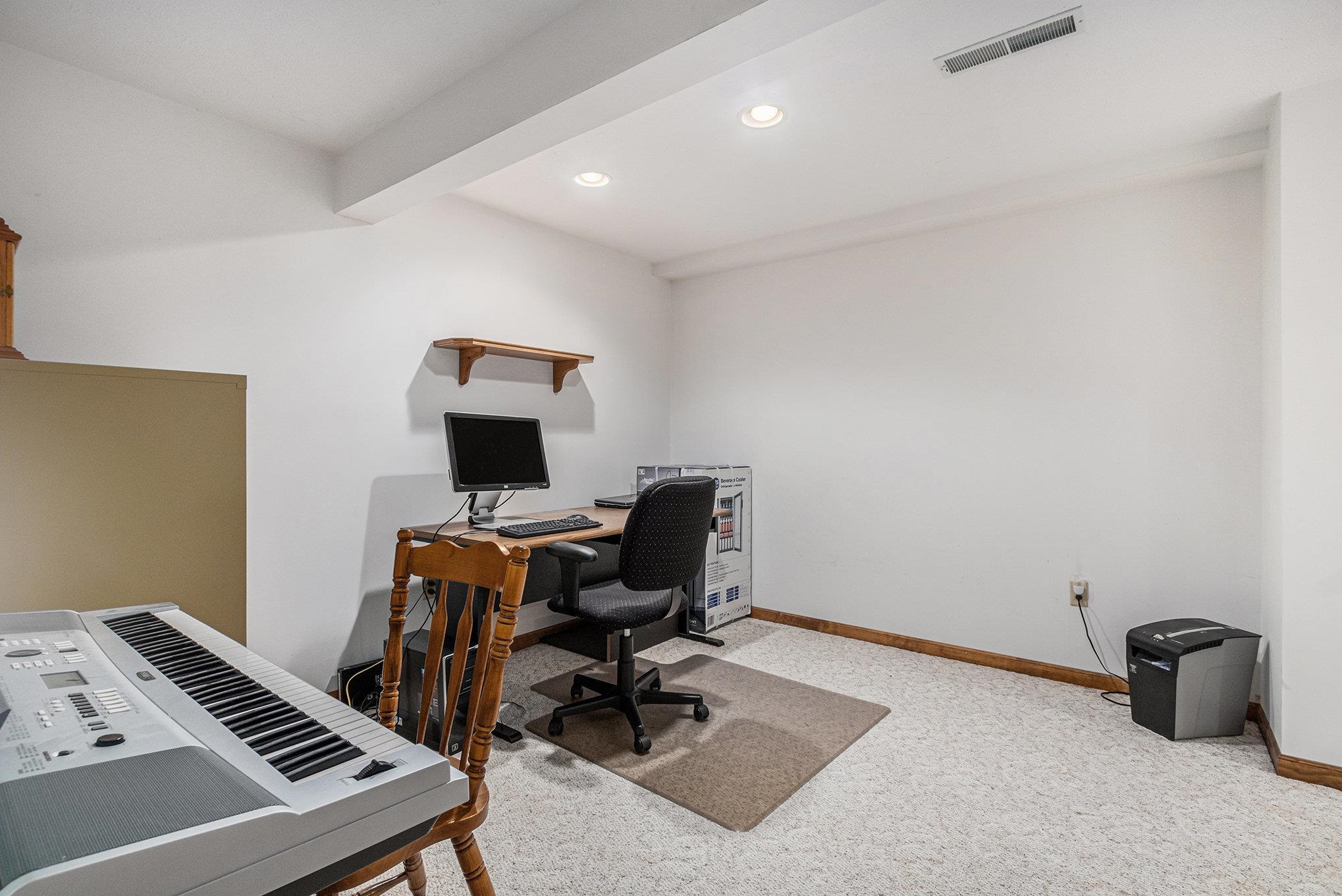 Photo 20 of 56953 Coppergate Drive