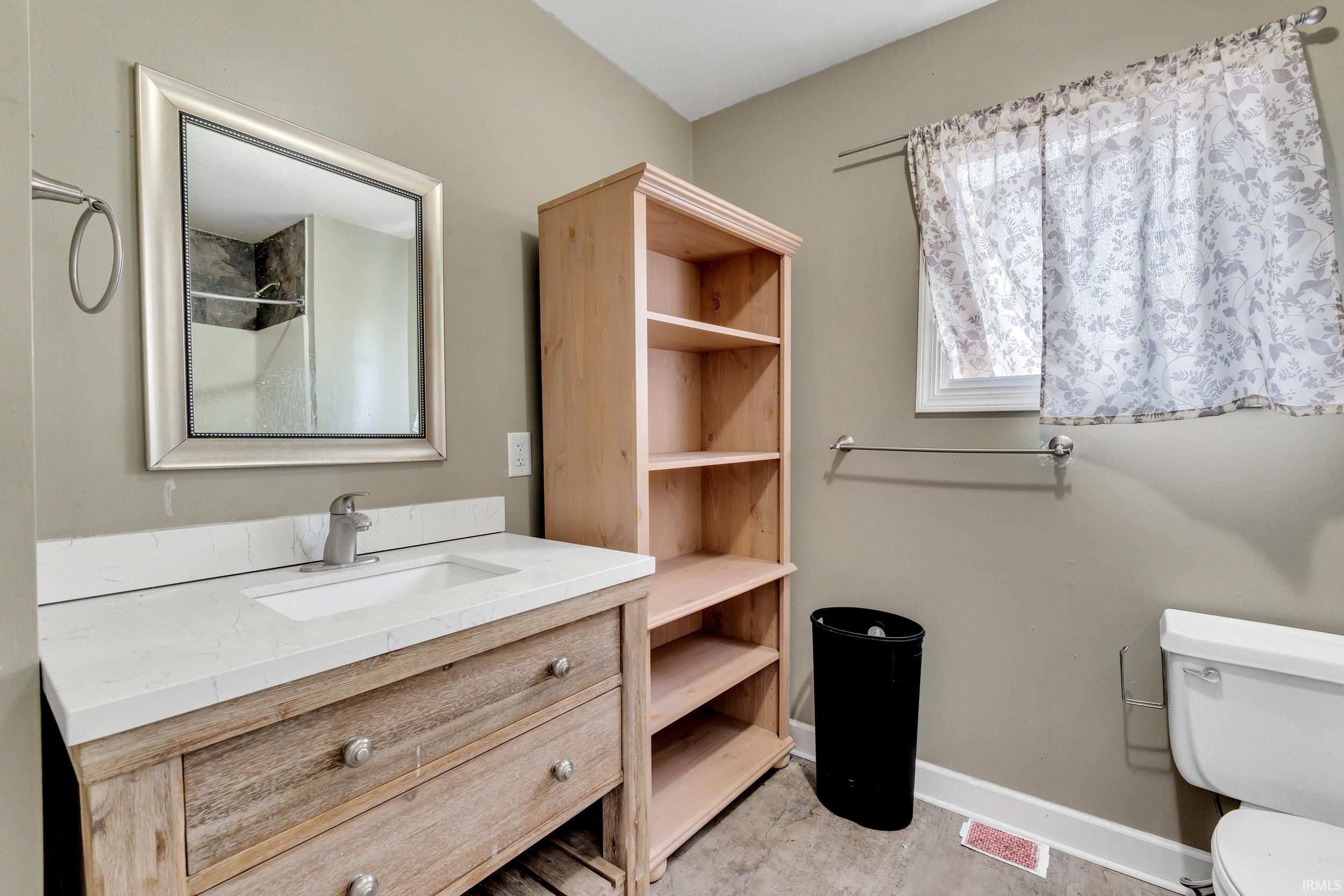 Photo 19 of 236 E Williams Street