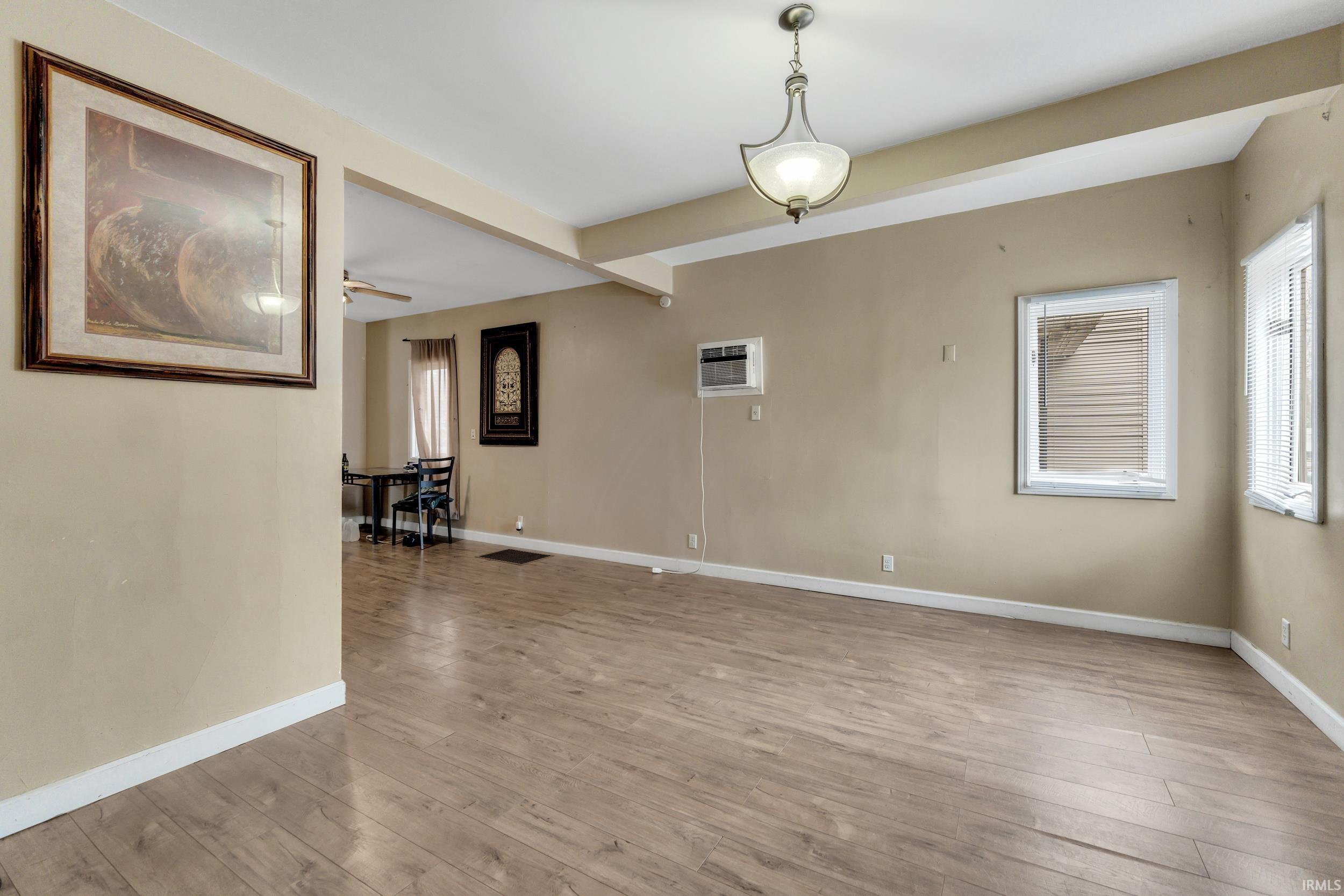 Photo 4 of 236 E Williams Street