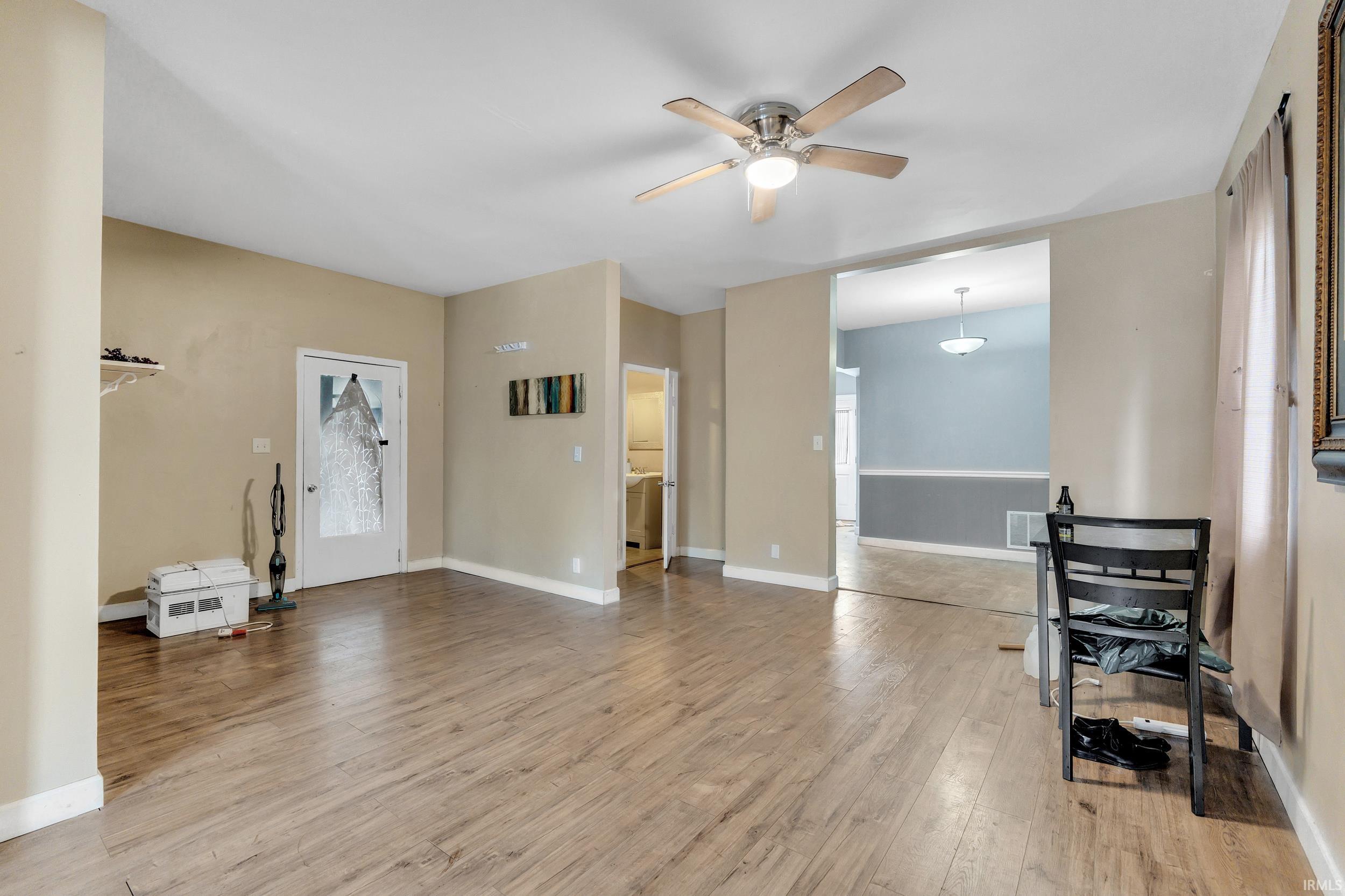 Photo 5 of 236 E Williams Street