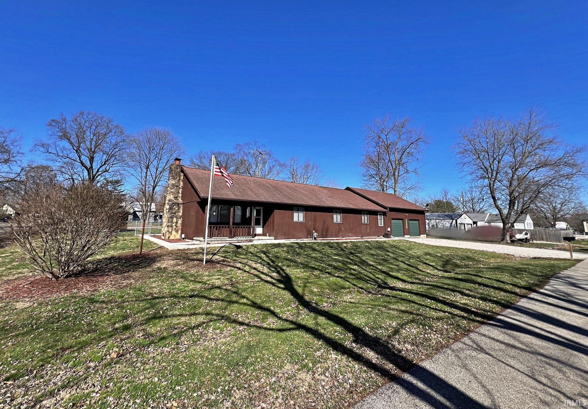 Homes for sale in Linton, IN | 13606 W Parker St, Linton, IN 47441 | MLS# 202509940