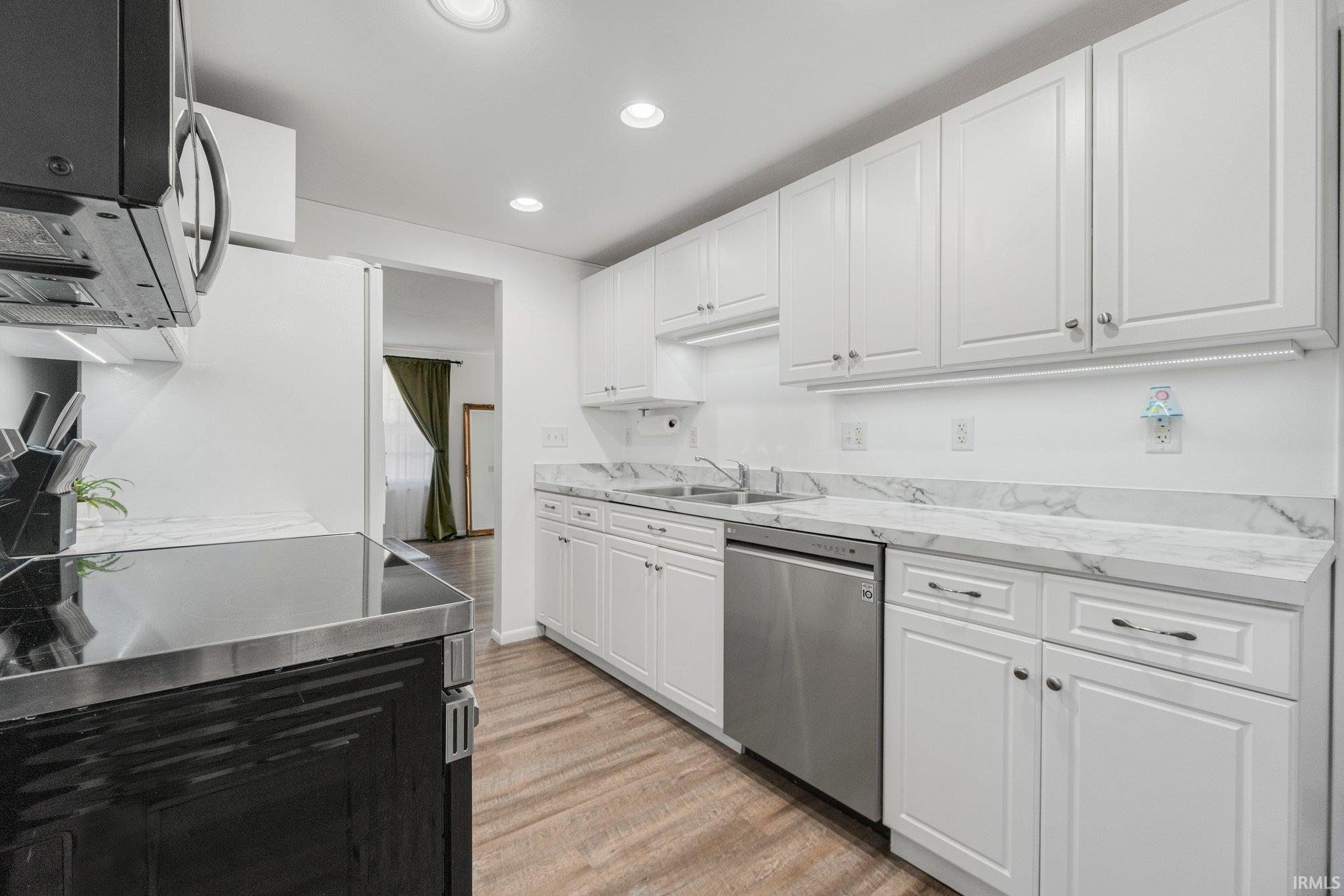 Photo 10 of 4605 Beechcrest Drive