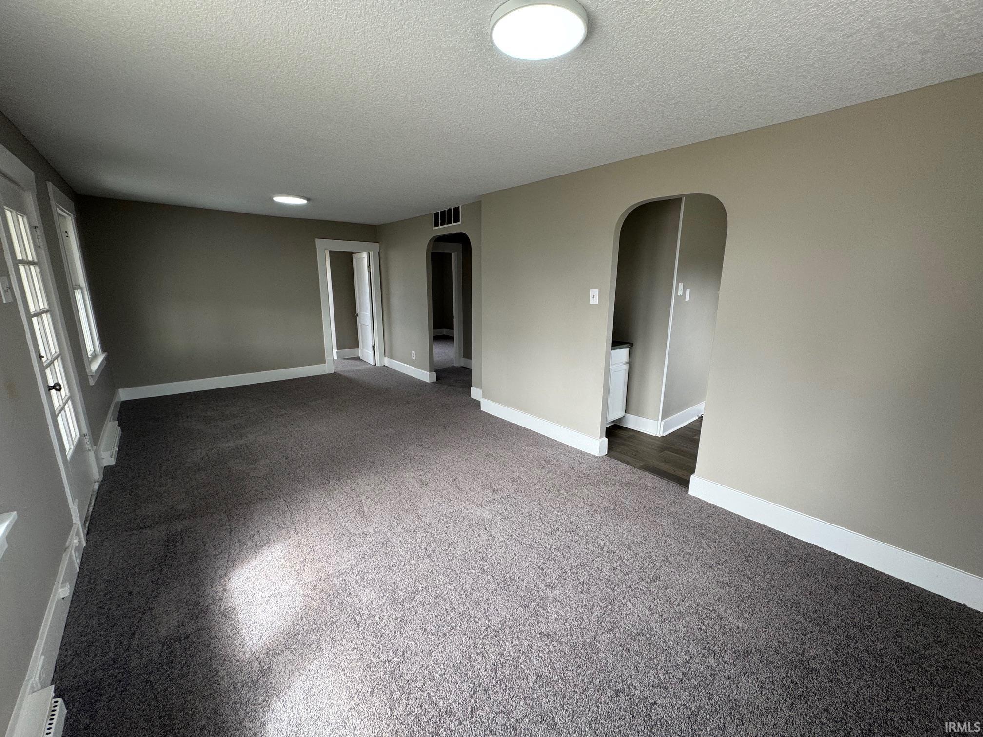 Photo 4 of 2515 Raymond Street