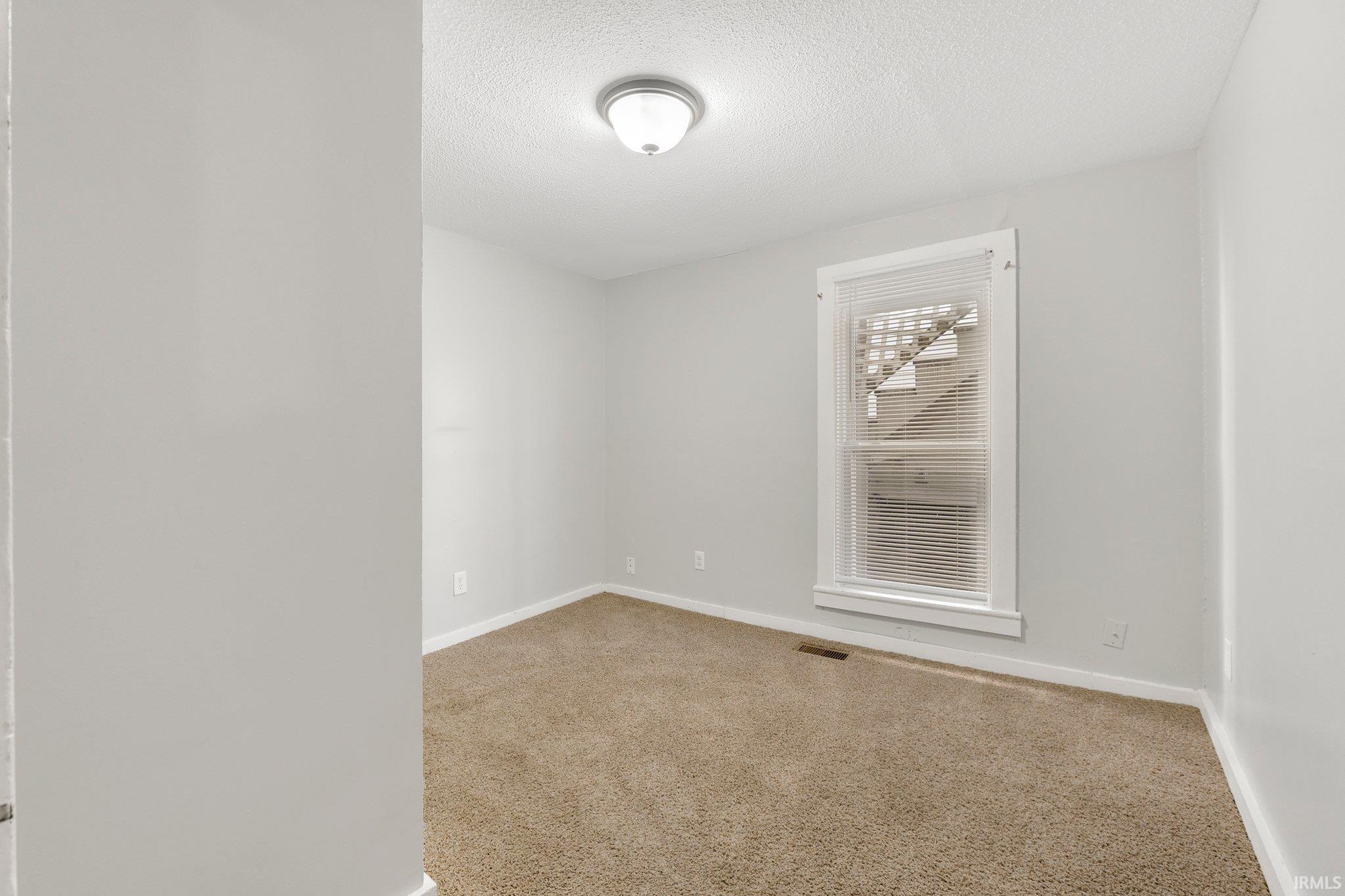 Photo 5 of 1012 Huffman Street
