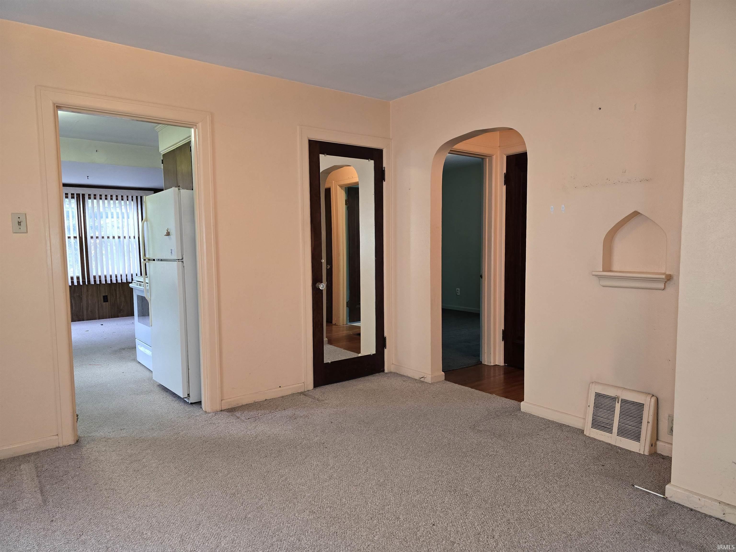 Photo 18 of 538 Clayton Avenue