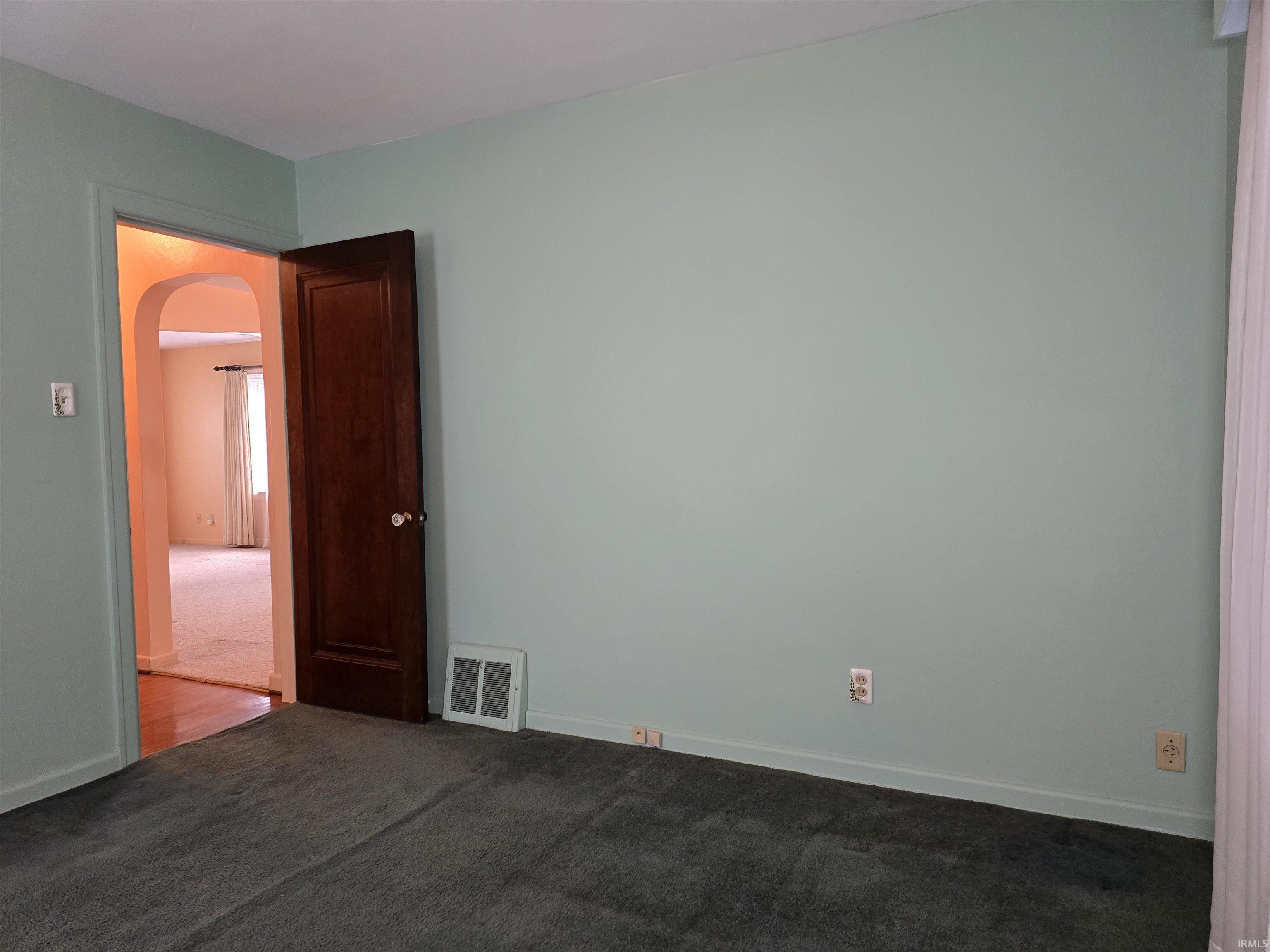 Photo 21 of 538 Clayton Avenue